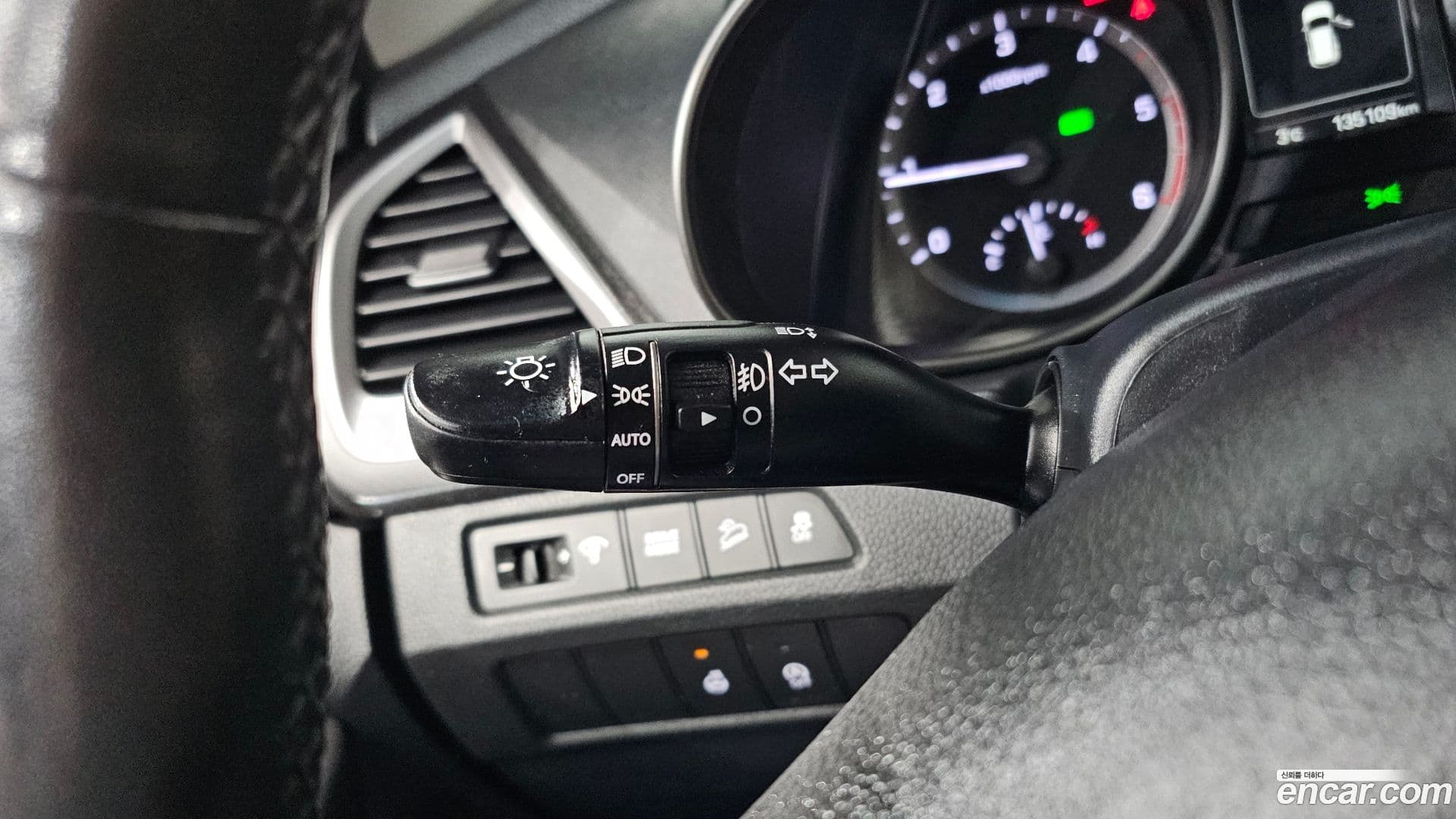 Main__Slider__Photo:Santafe Hyundai 2016.10-13