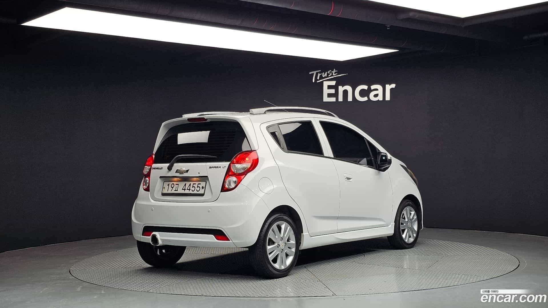 Spark Chevrolet 2014.0-OUTER-002