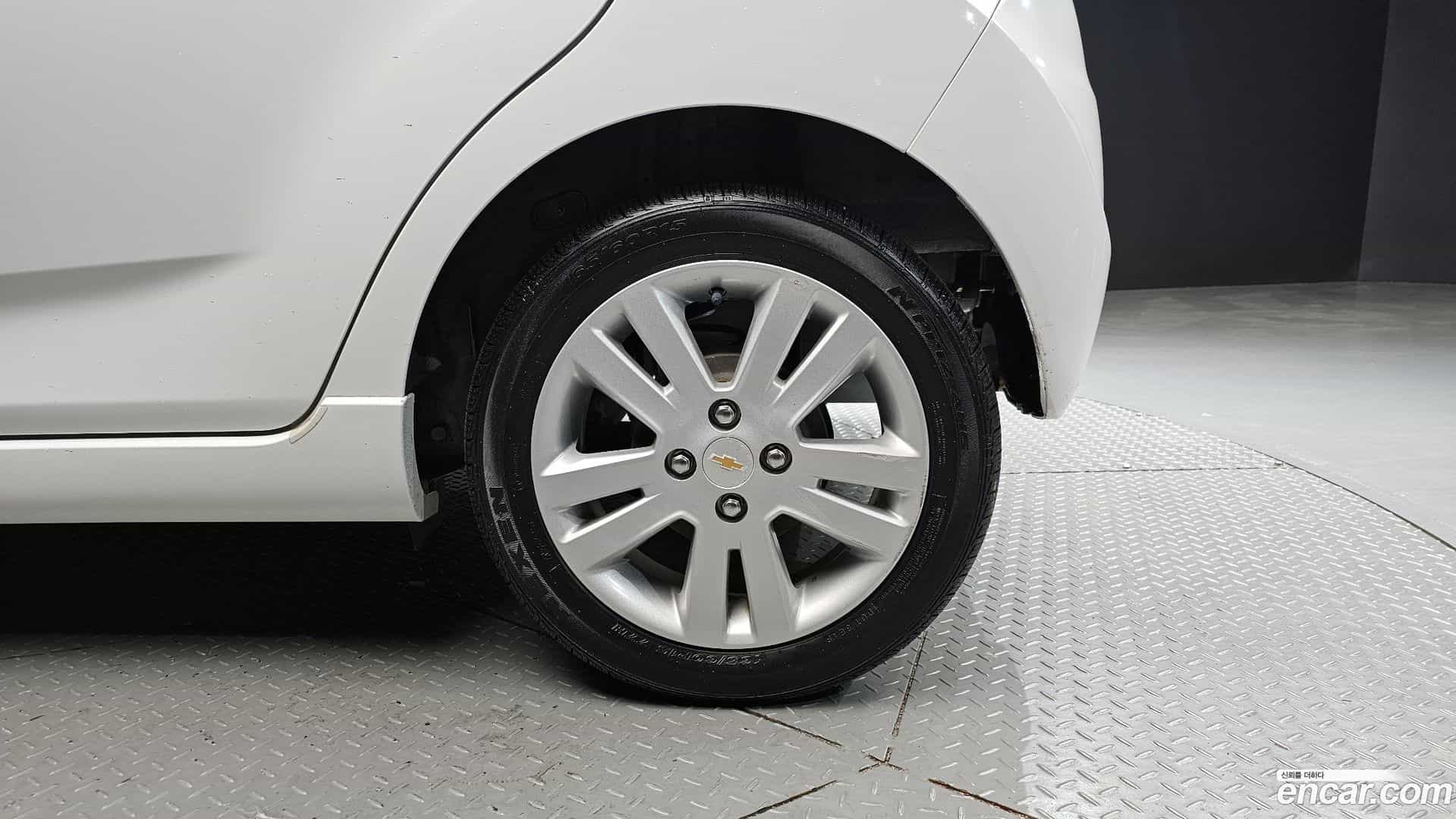 Spark Chevrolet 2014.0-OUTER-005