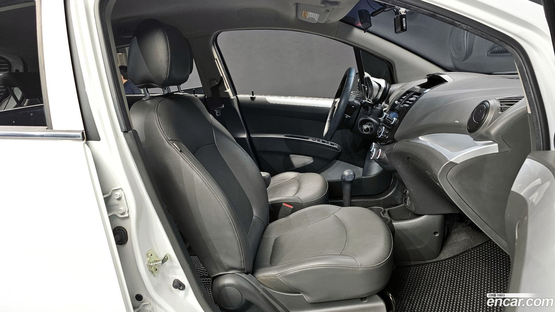 Main__Slider__Photo:Spark Chevrolet 2014.0-9