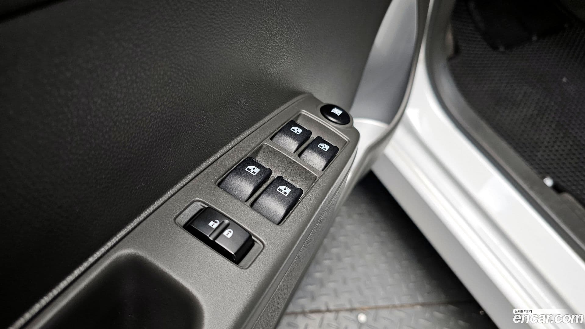 Main__Slider__Photo:Spark Chevrolet 2014.0-16