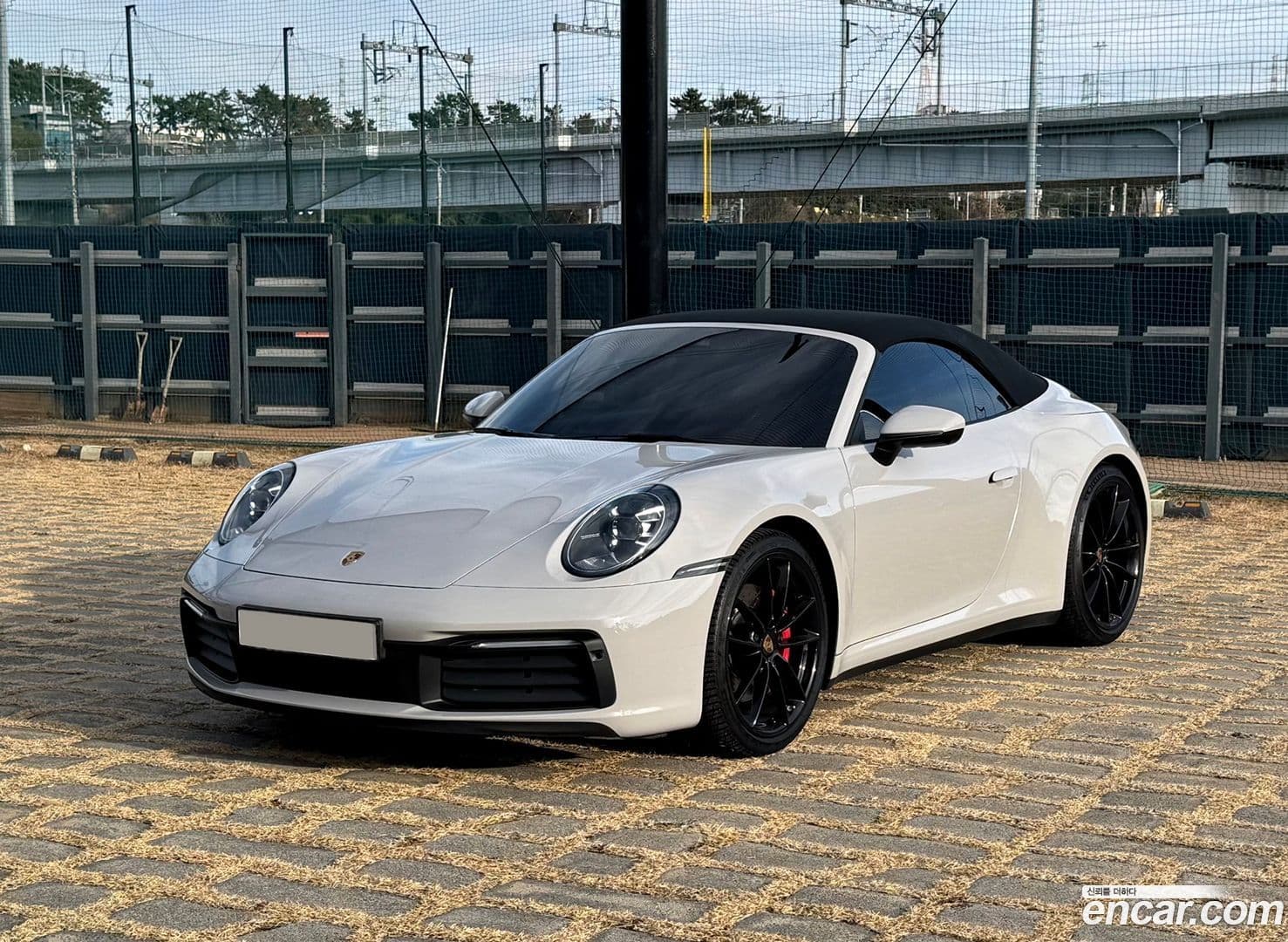 Main__Slider__Photo:911 Porsche 2020.6-2