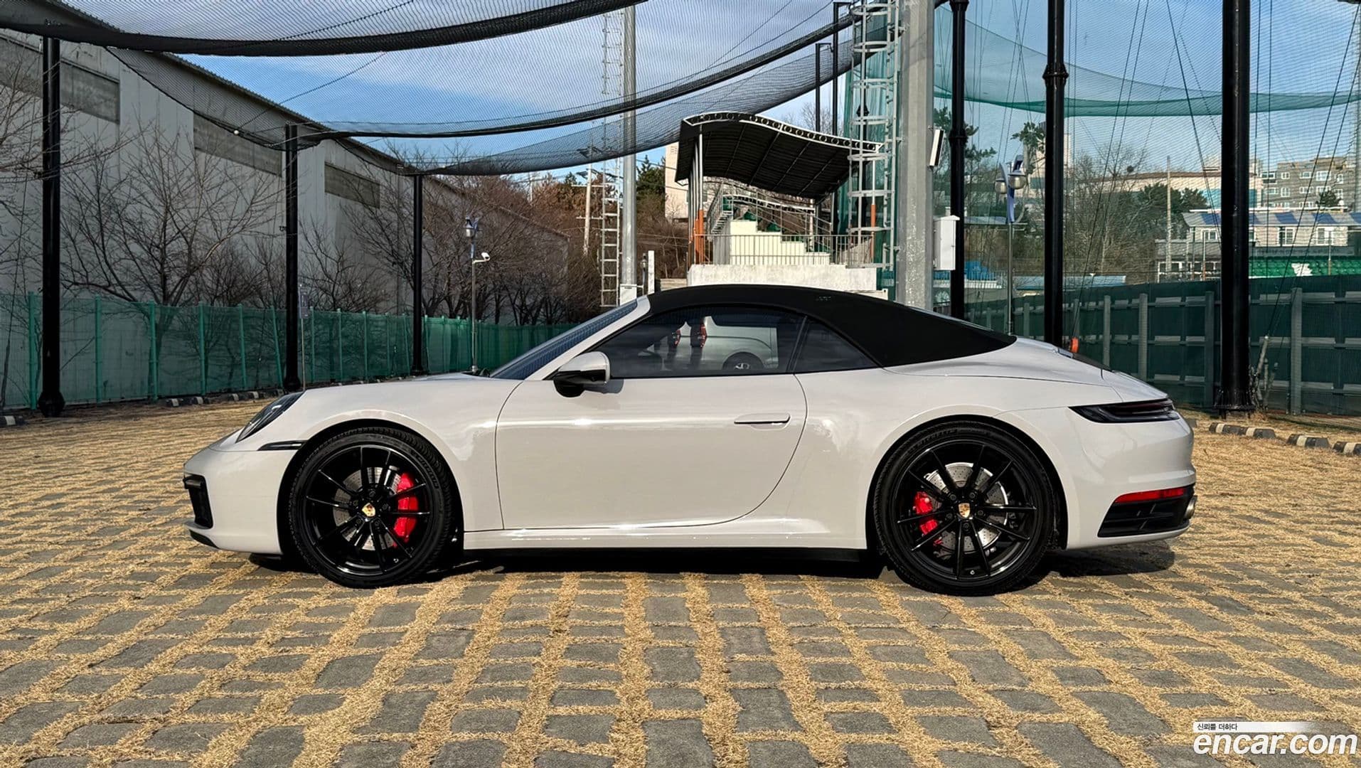 Main__Slider__Photo:911 Porsche 2020.6-7