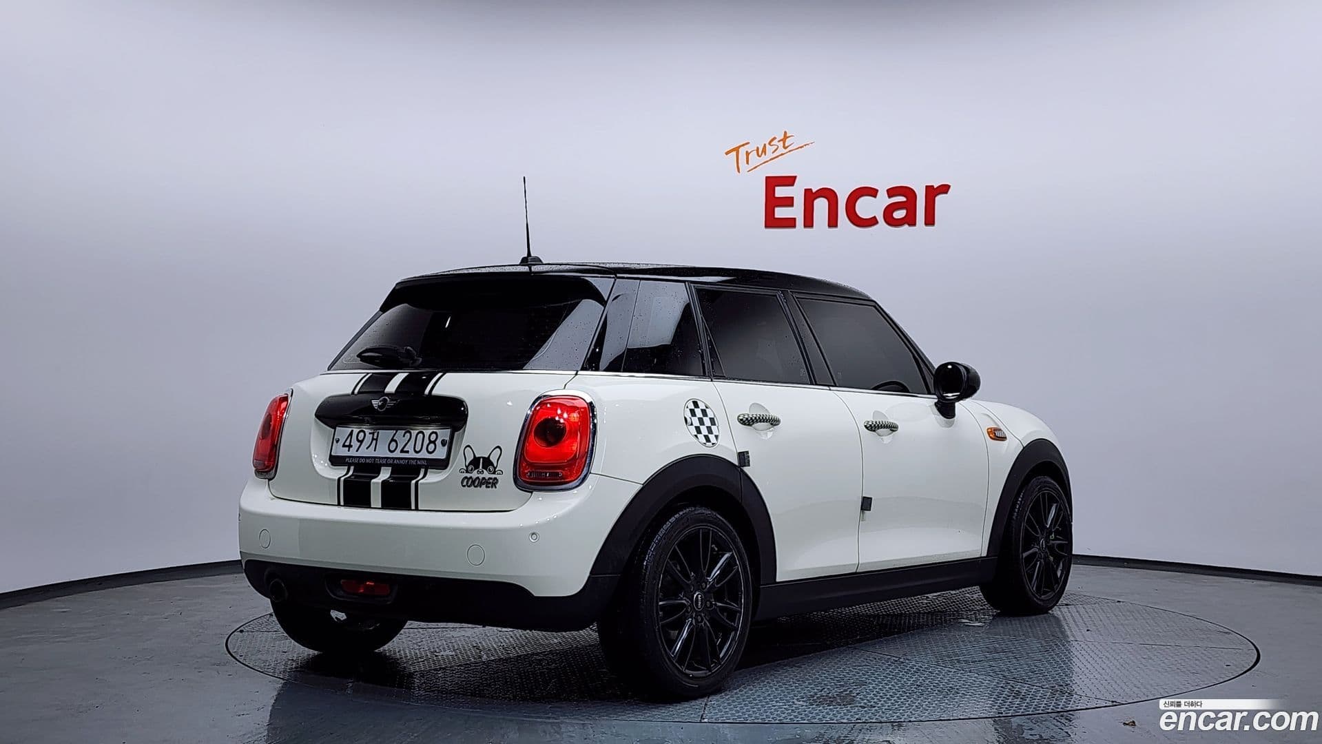 Main__Slider__Photo:Cooper Mini 2017.3-1