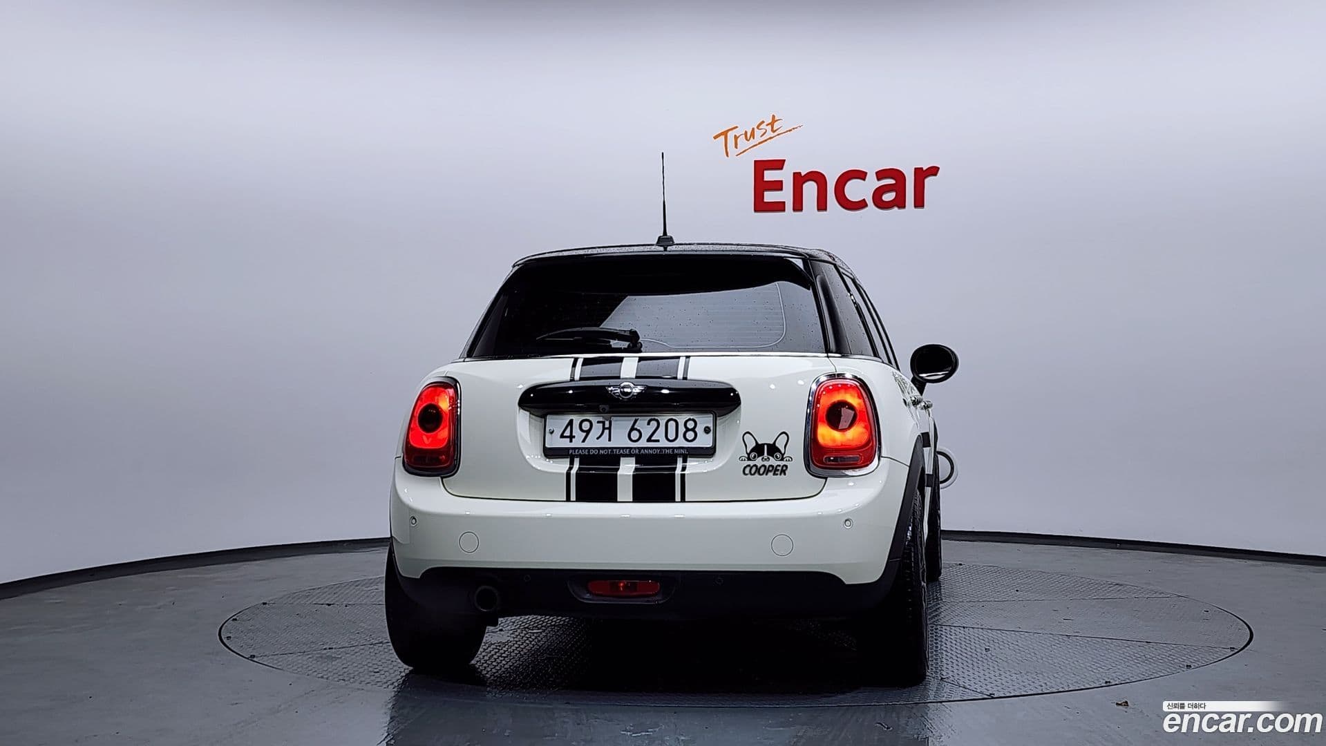 Main__Slider__Photo:Cooper Mini 2017.3-3