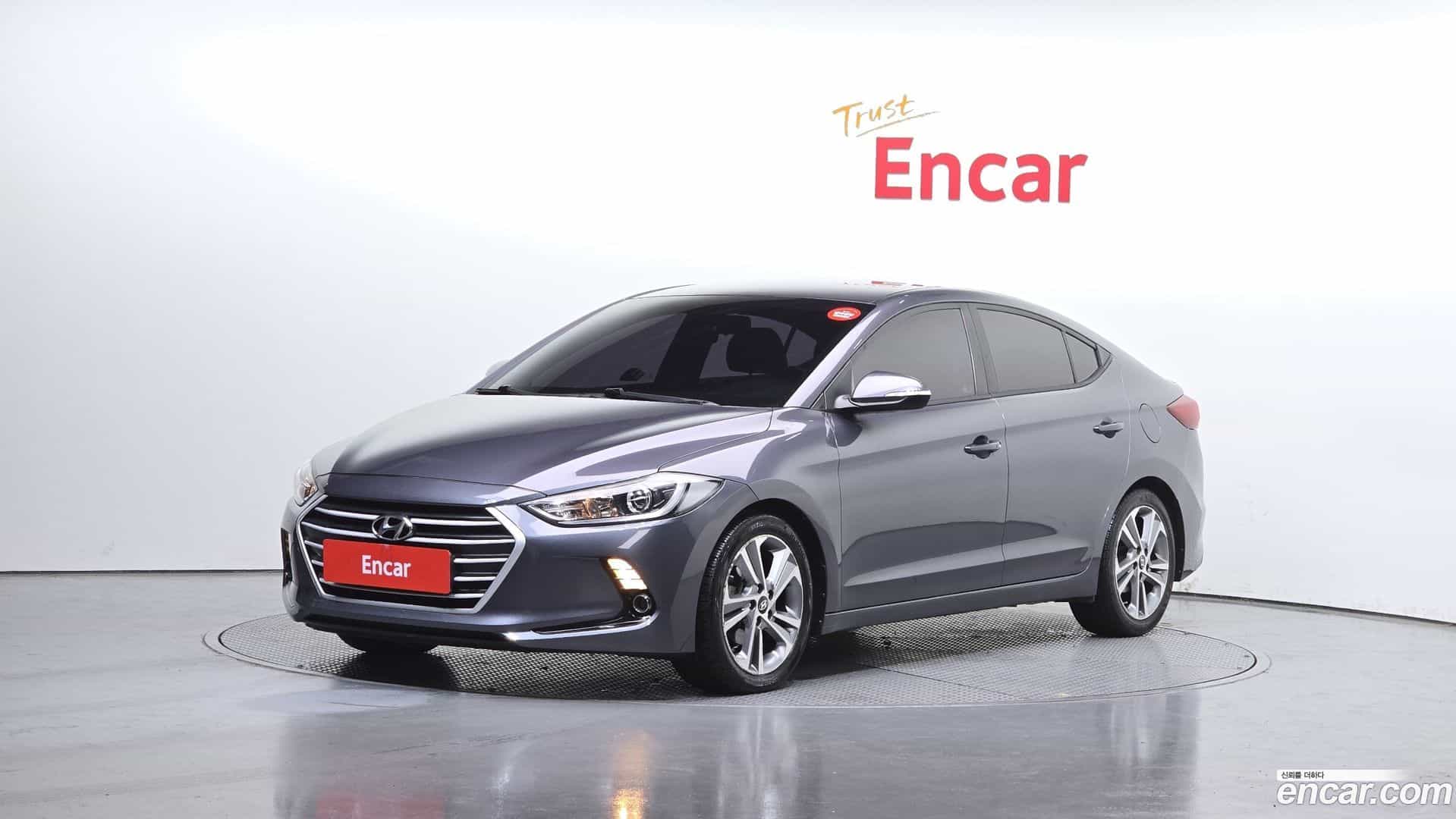 AVANTE Hyundai 2016.11-OUTER-001