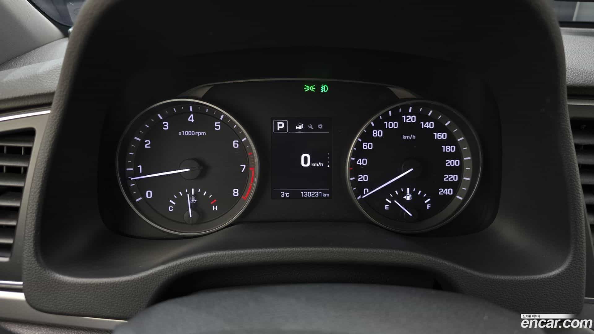 AVANTE Hyundai 2016.11-INNER-008