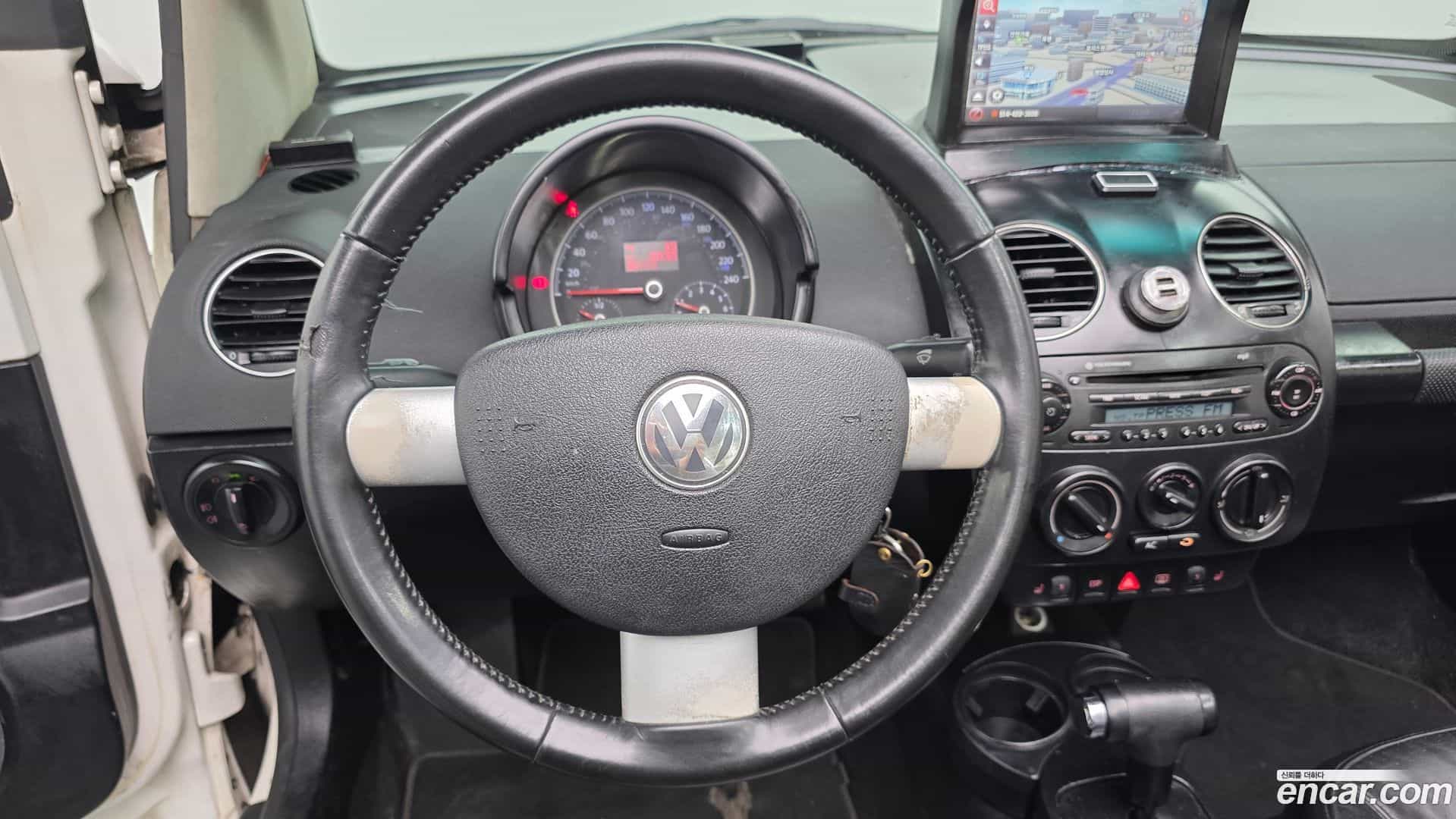 Beatle Volkswagen 2011.6-OPTION-018