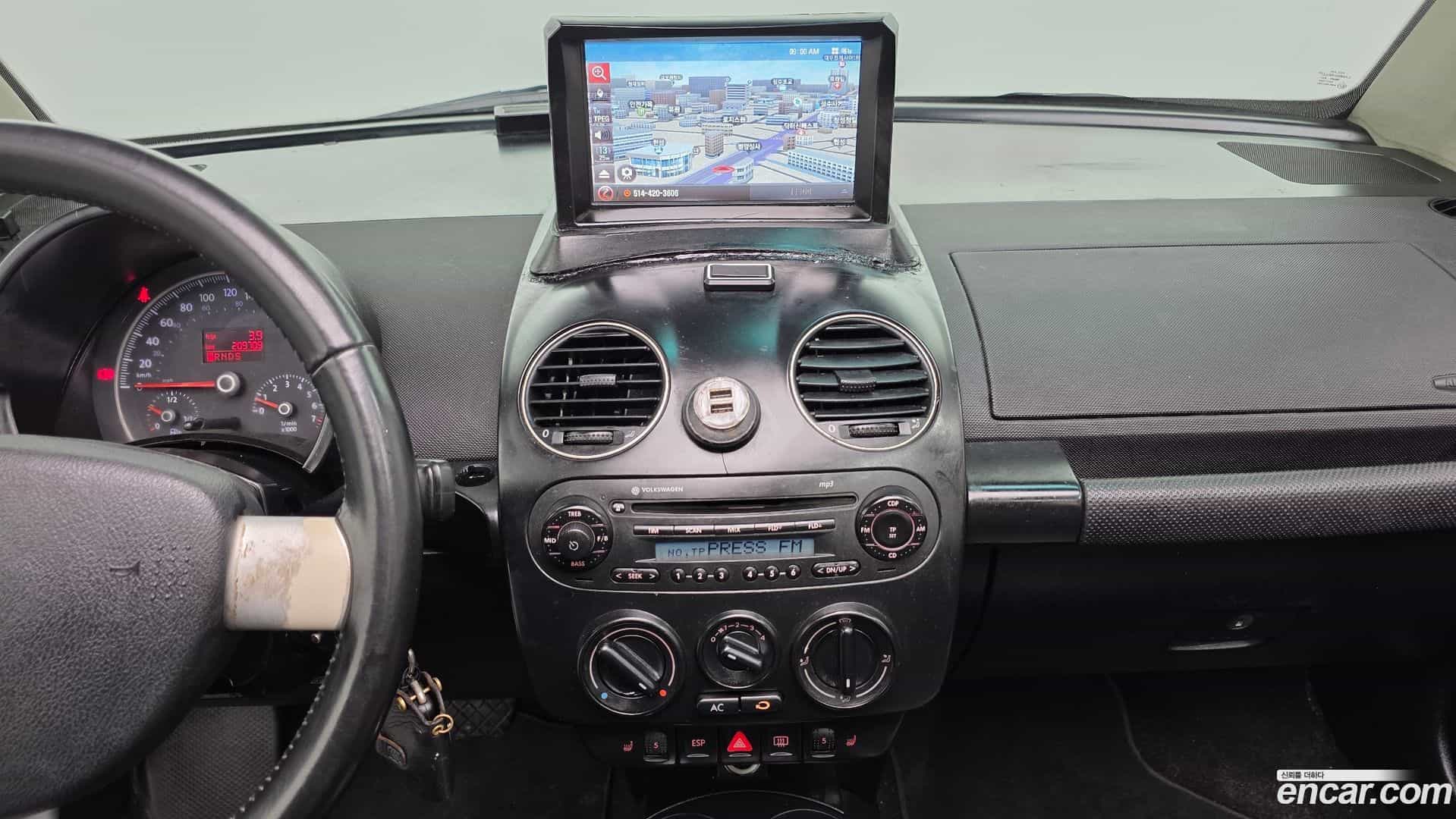 Beatle Volkswagen 2011.6-OPTION-019