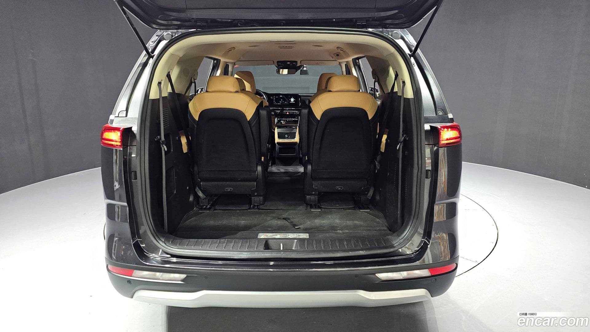 Main__Slider__Photo:Canival Kia 2022.11-19