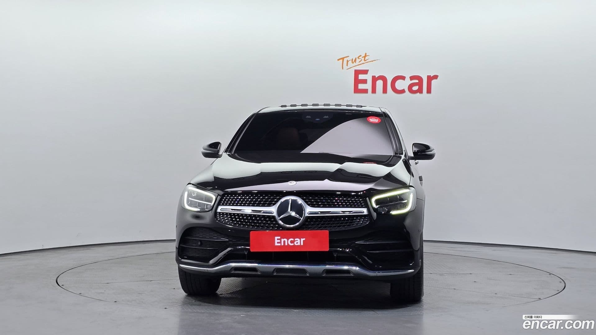 Main__Slider__Photo:GLC-Class Mercedes-Benz 2020.9-2