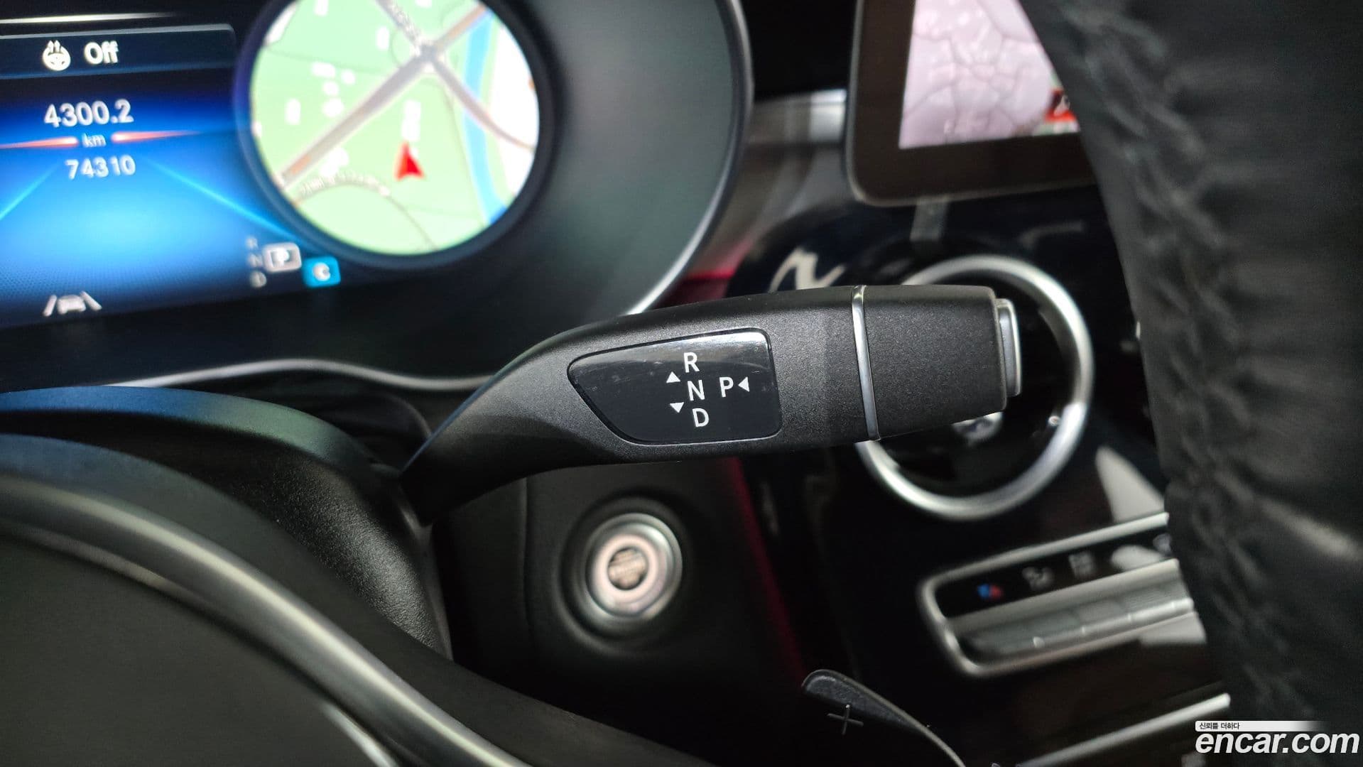 Main__Slider__Photo:GLC-Class Mercedes-Benz 2020.9-8