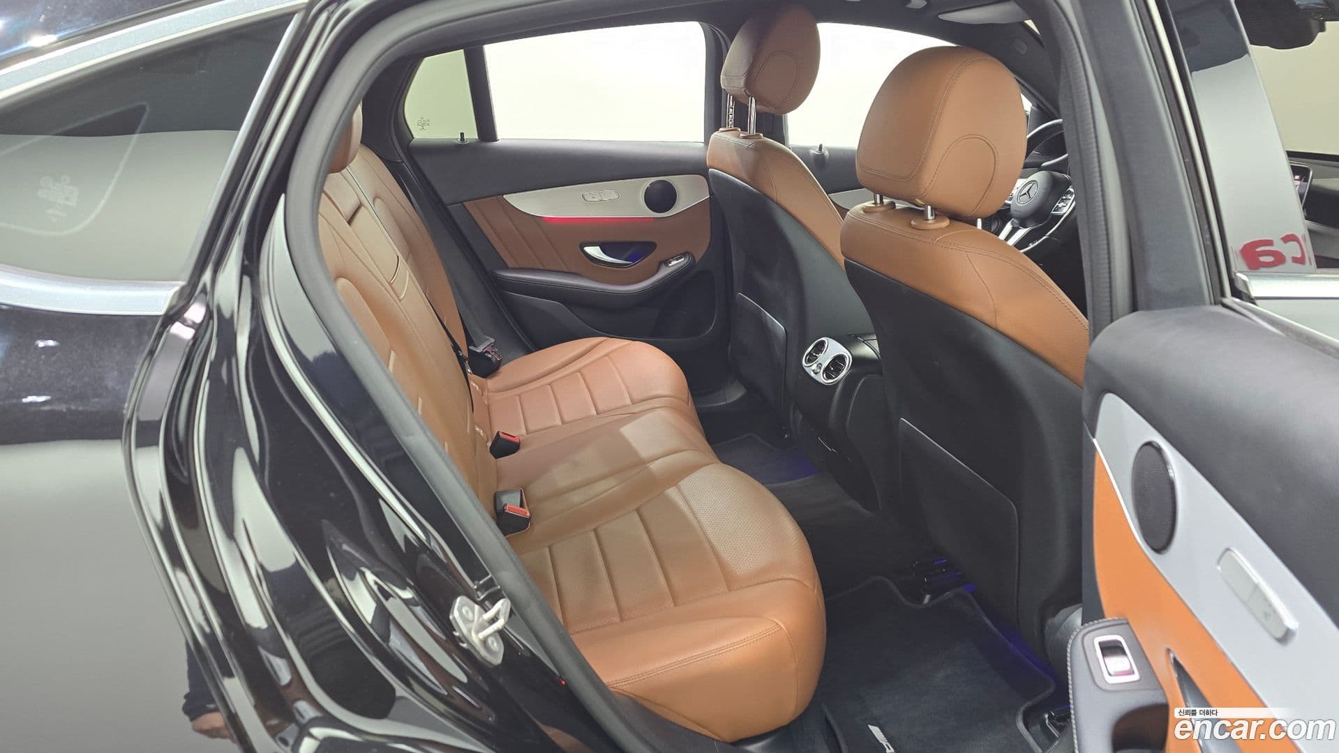 Main__Slider__Photo:GLC-Class Mercedes-Benz 2020.9-11