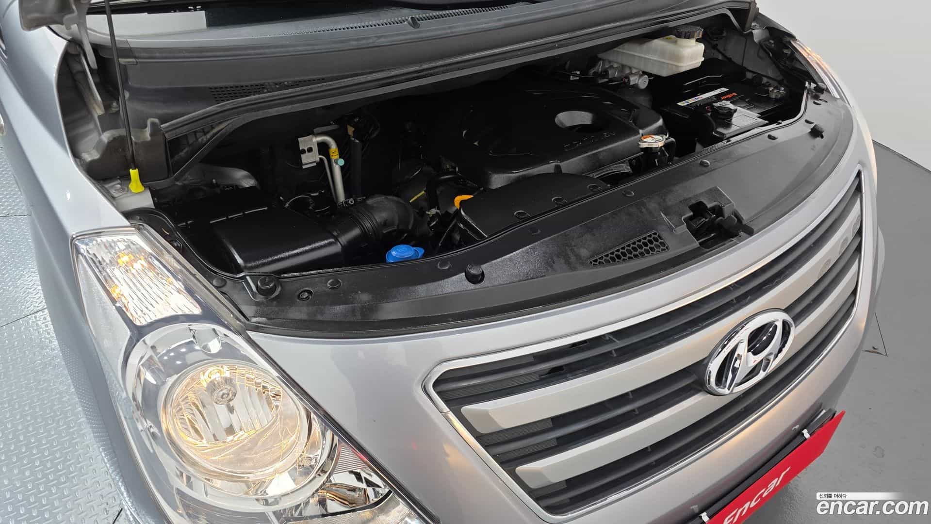 Starex Hyundai 2016.10-INNER-006