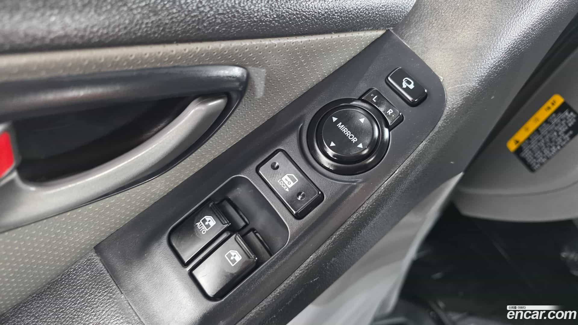 Starex Hyundai 2016.10-OPTION-016