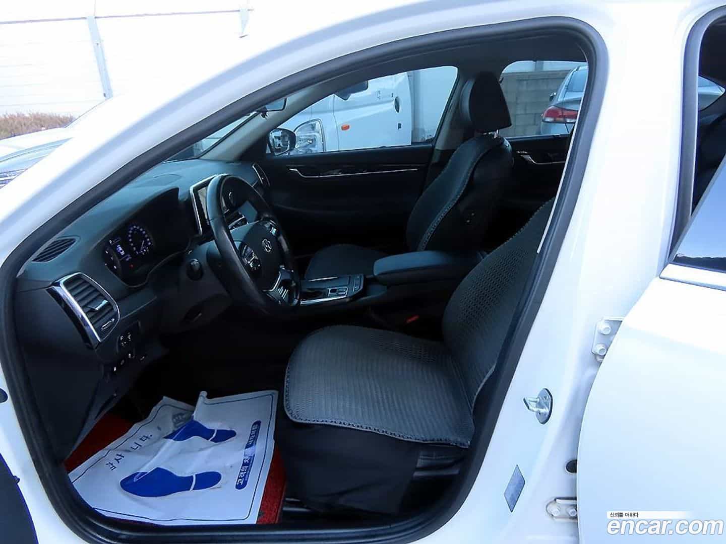 Grandeur Hyundai 2019.1-OUTER-005