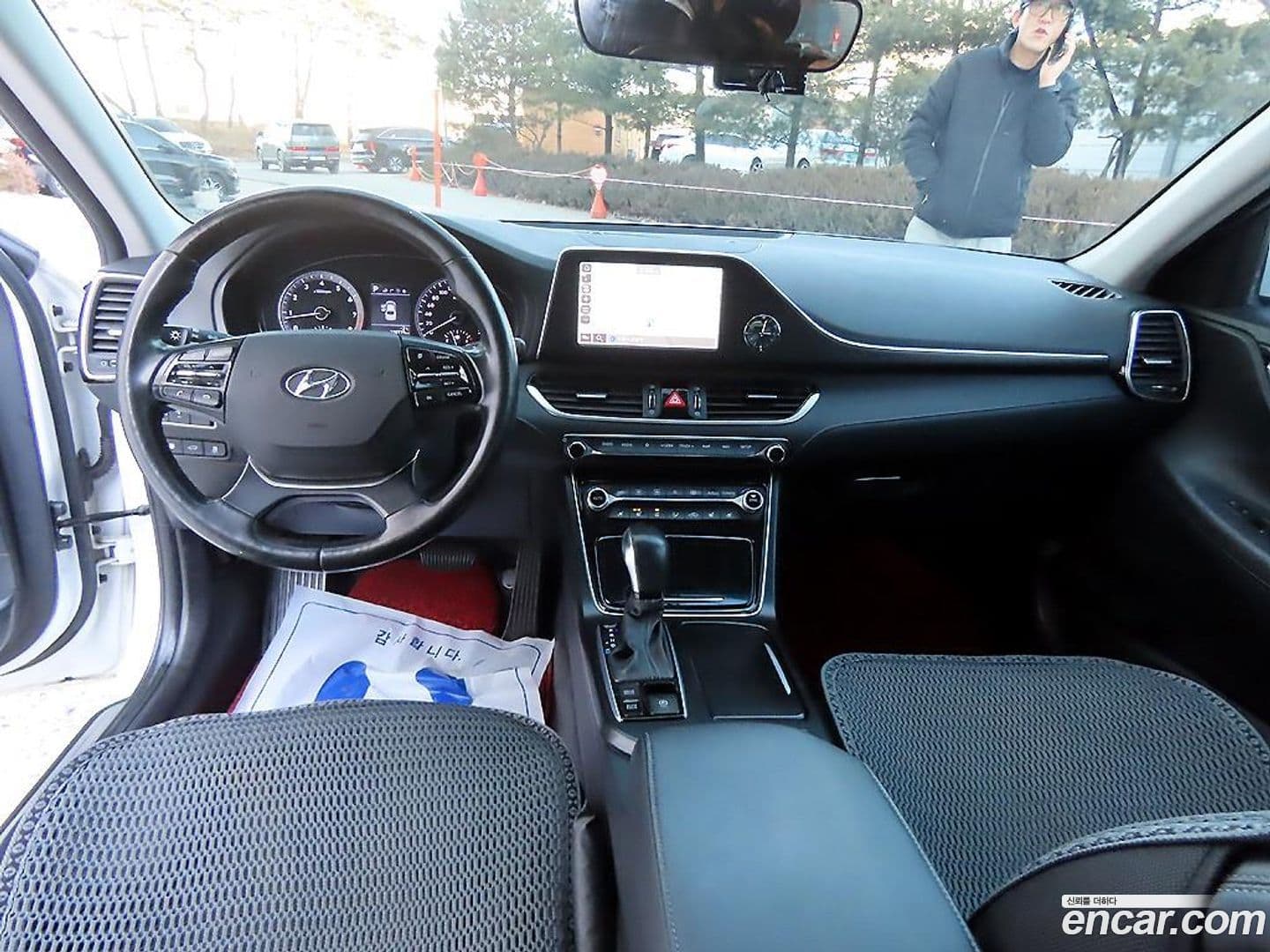 Main__Slider__Photo:Grandeur Hyundai 2019.1-6