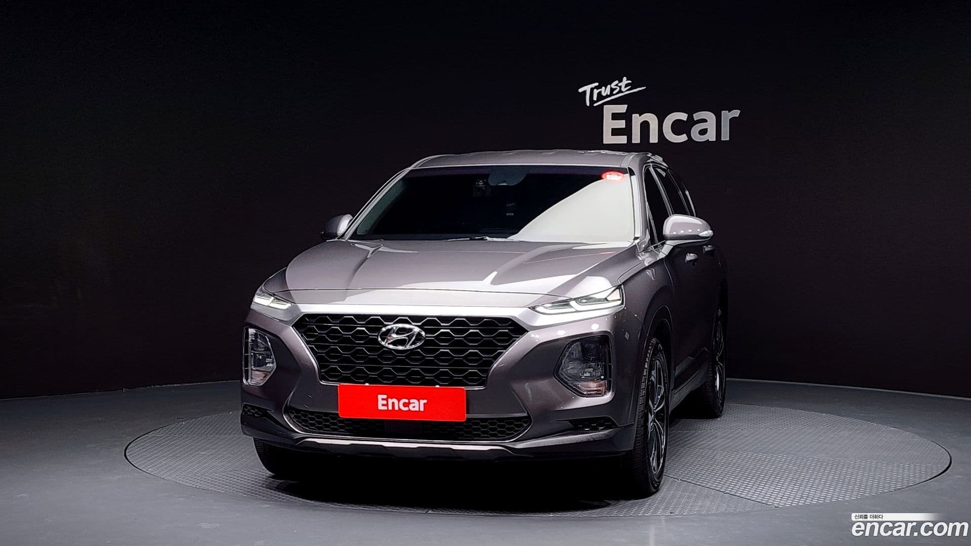 Main__Slider__Photo:Santafe Hyundai 2018.6-2