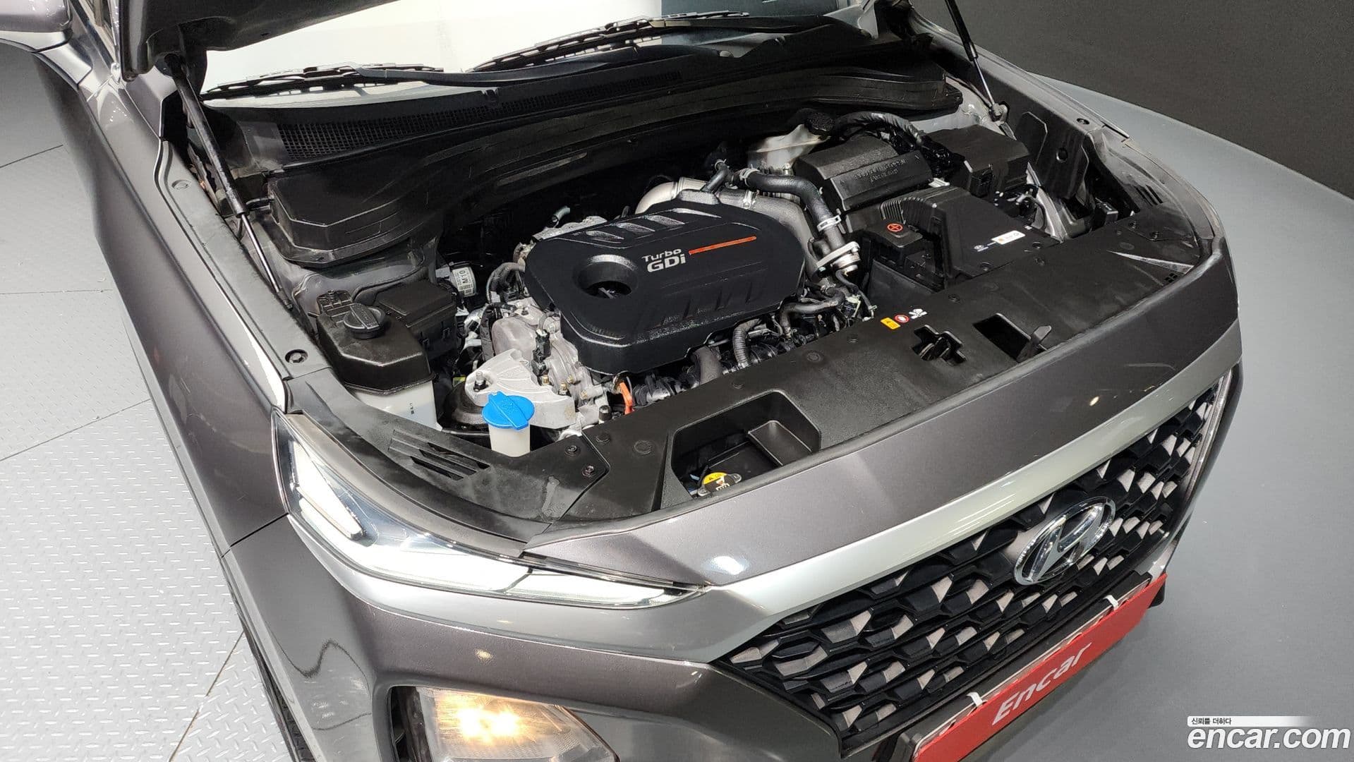 Main__Slider__Photo:Santafe Hyundai 2018.6-5