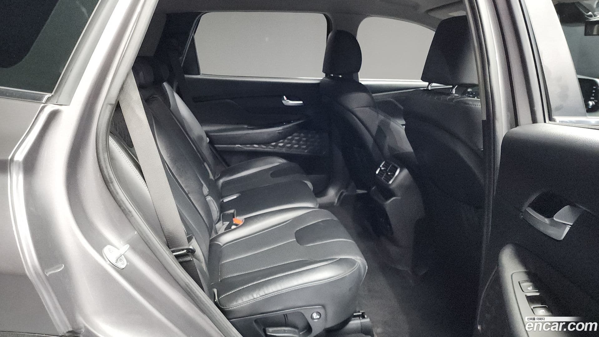 Main__Slider__Photo:Santafe Hyundai 2018.6-11