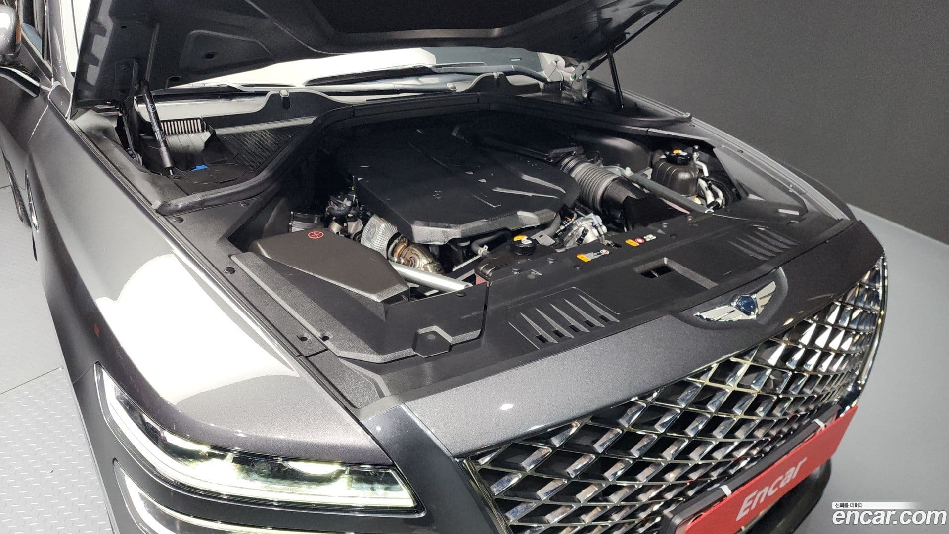 Main__Slider__Photo:GV80 Genesis 2022.0-5