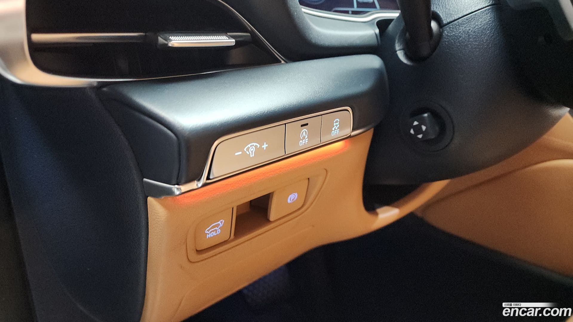 Main__Slider__Photo:GV80 Genesis 2022.0-17