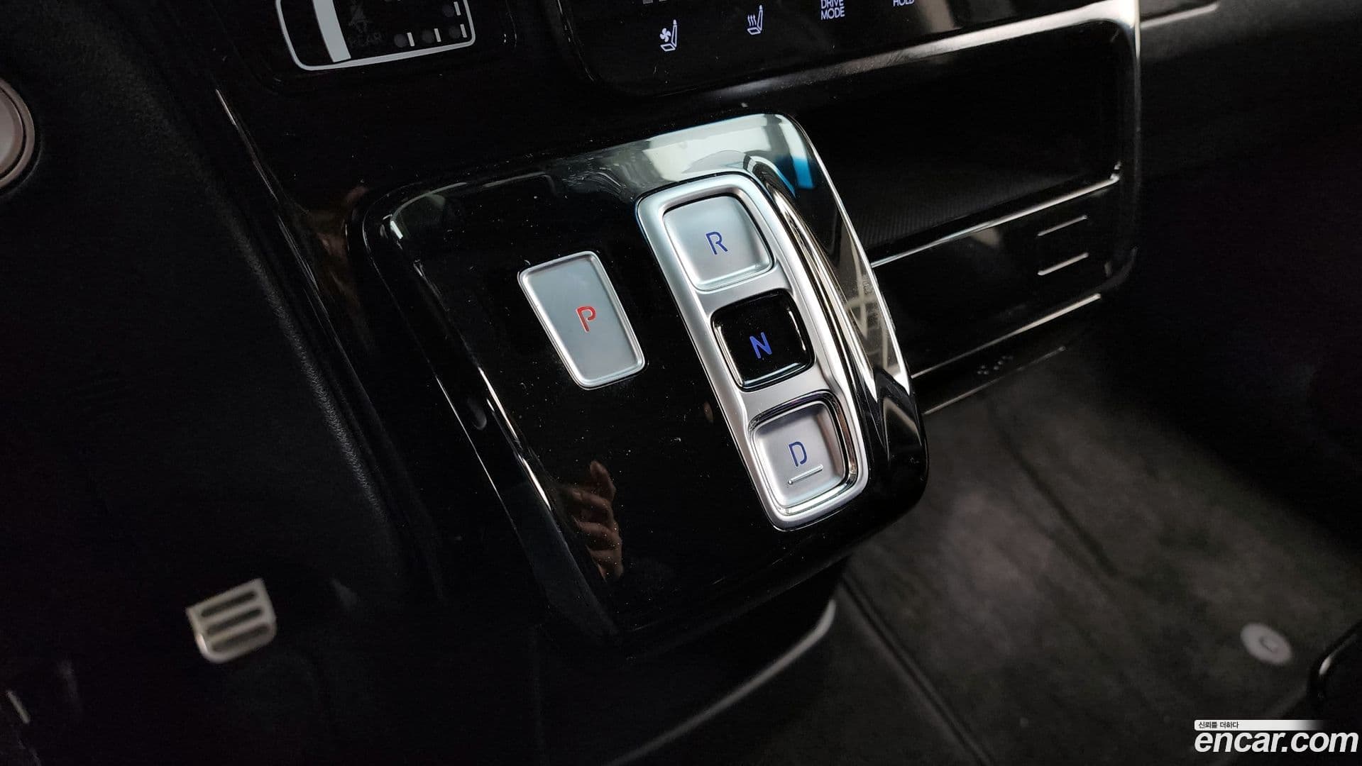 Main__Slider__Photo:Staria Hyundai 2021.9-8