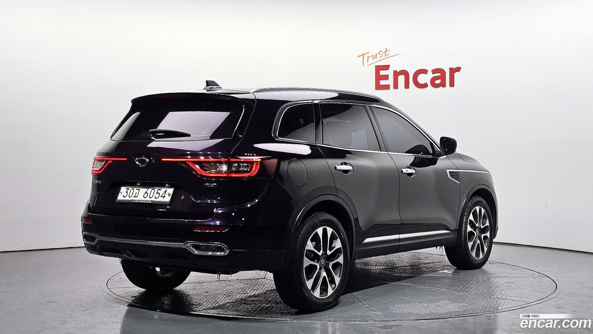 Main__Slider__Photo:QM6 Renault-KoreaSamsung 2018.1-1