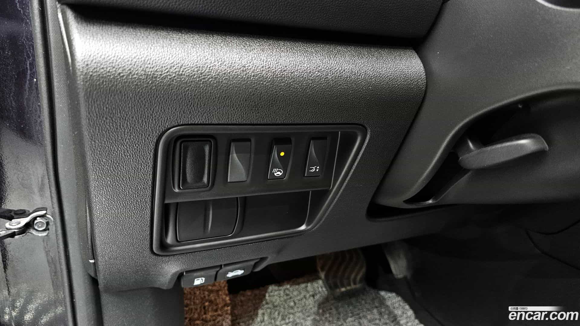 QM6 Renault-KoreaSamsung 2018.1-OPTION-017