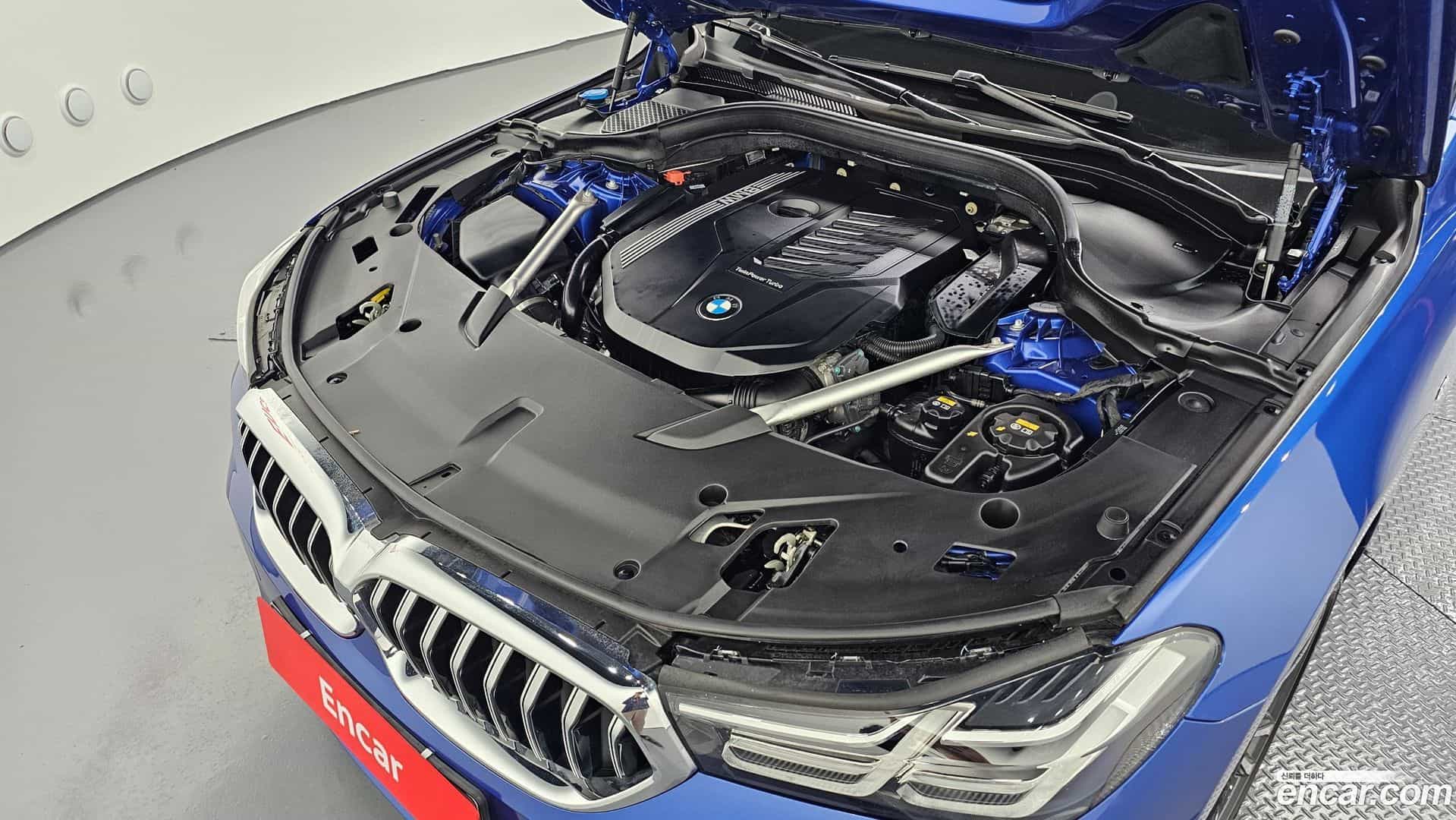 Gran Turismo BMW 2021.0-INNER-006