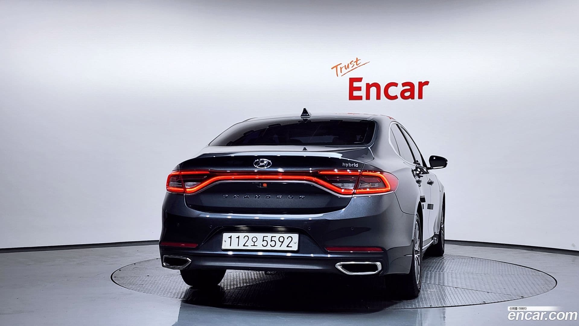 Main__Slider__Photo:Grandeur Hyundai 2019.1-3