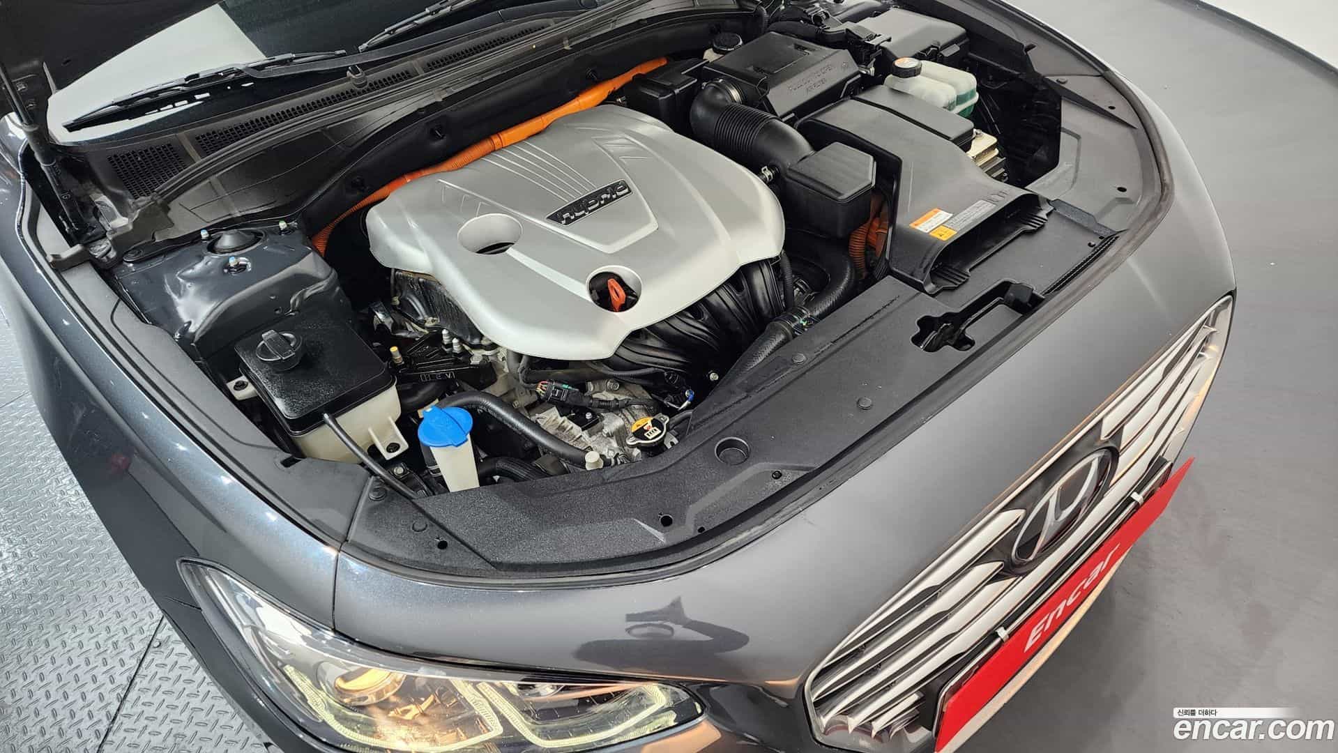 Grandeur Hyundai 2019.1-INNER-006