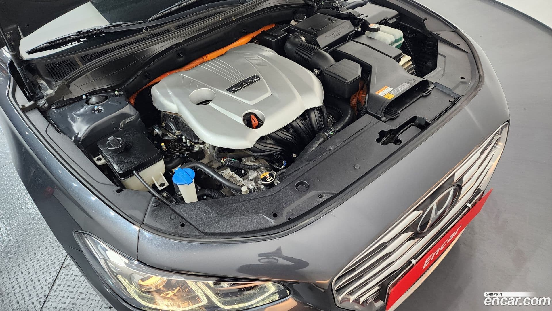 Main__Slider__Photo:Grandeur Hyundai 2019.1-5