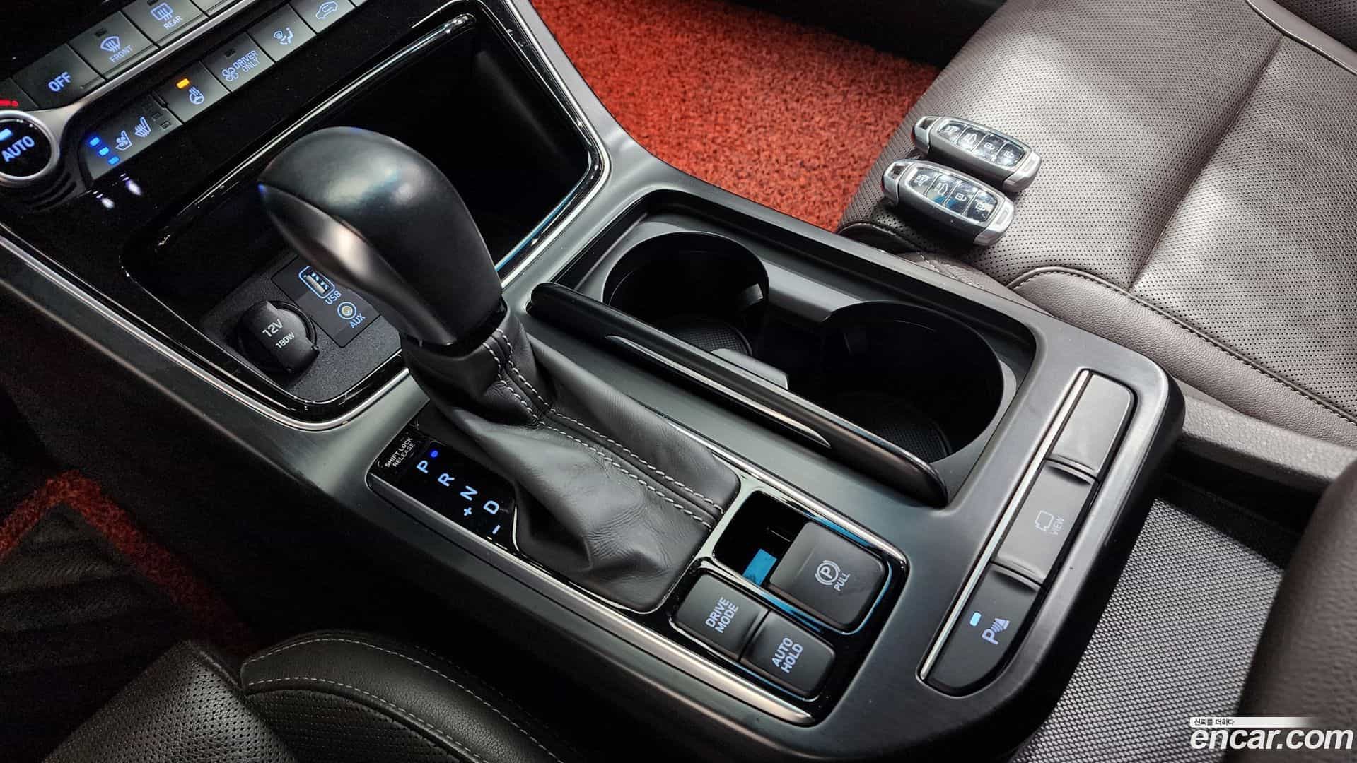 Grandeur Hyundai 2019.1-INNER-009