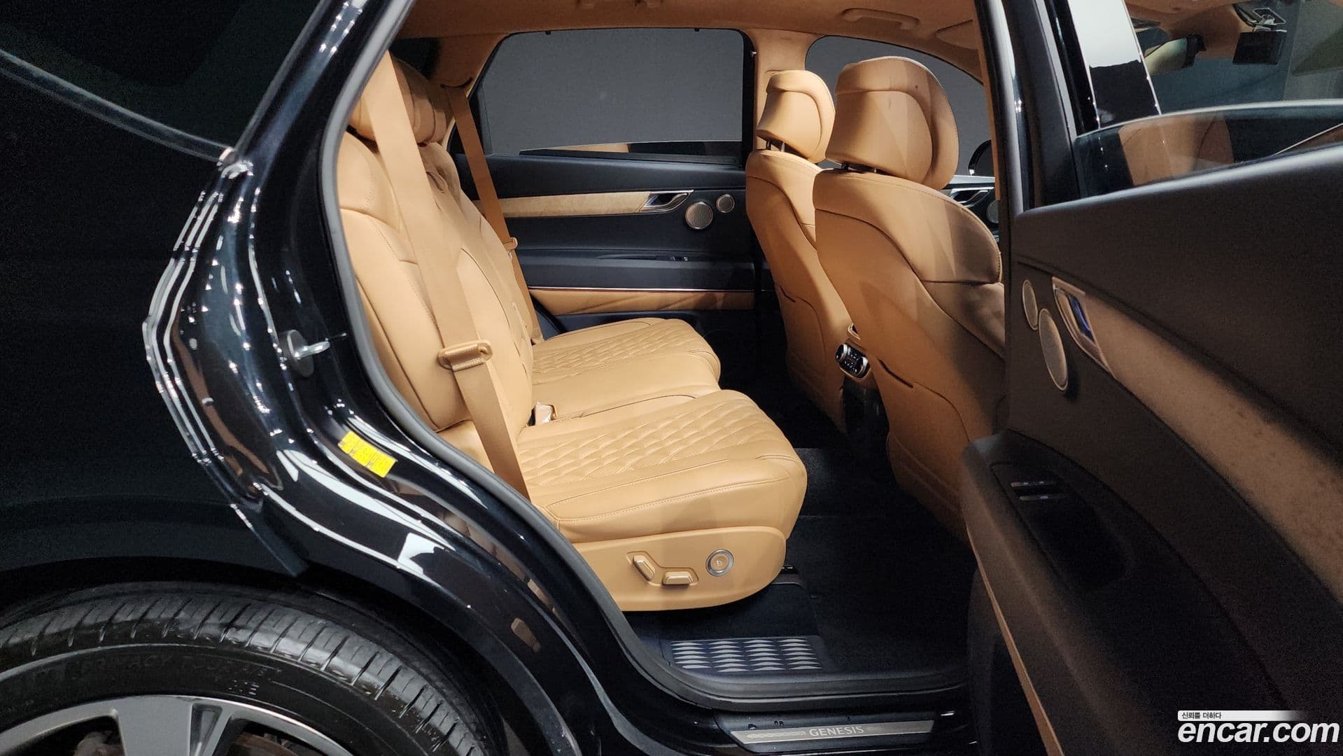 Main__Slider__Photo:GV80 Genesis 2023.0-11