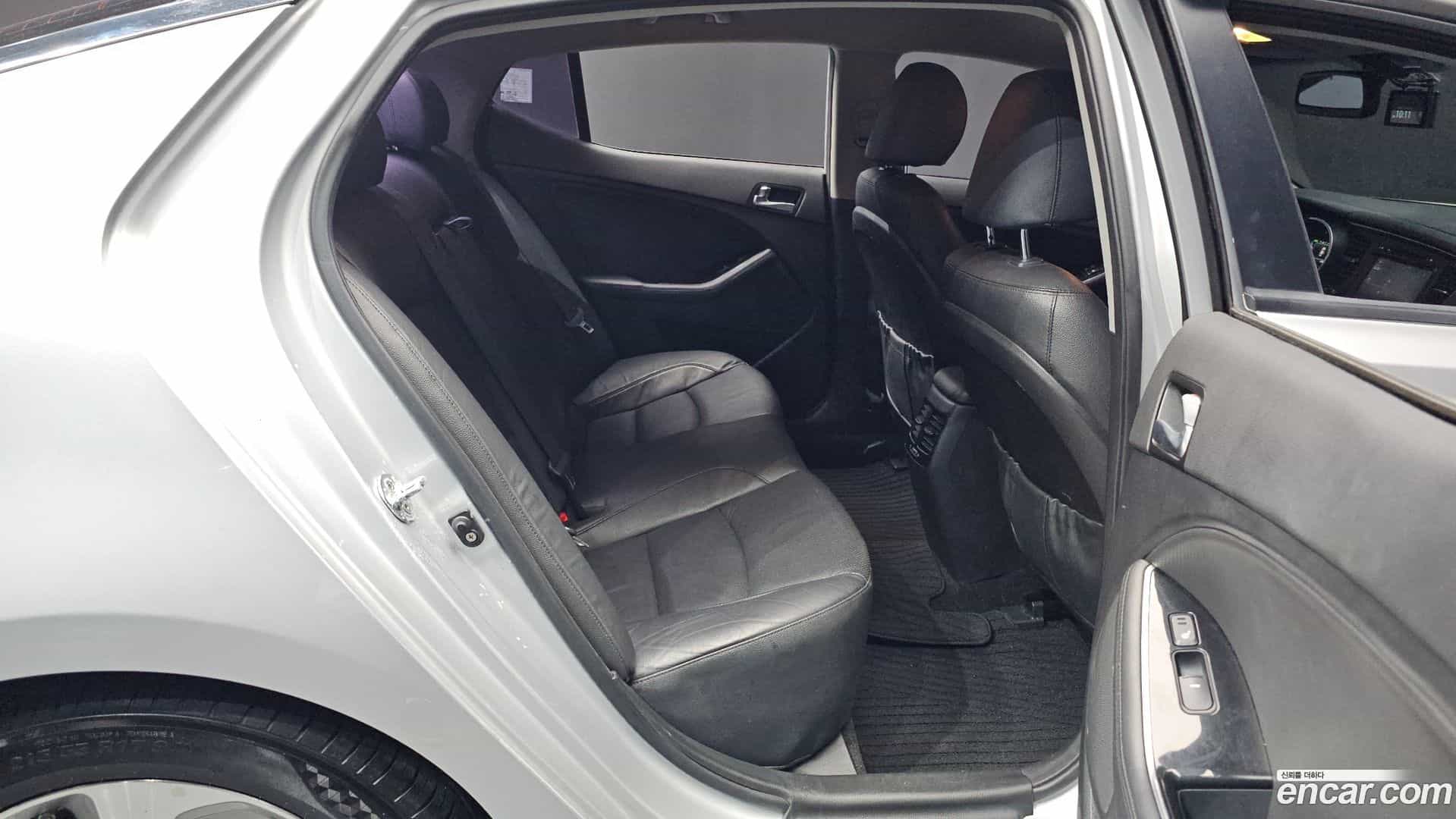 K5 Kia 2015.0-OPTION-016