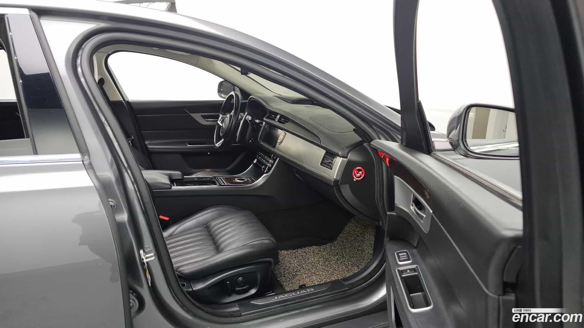 XF Jaguar 2018.7-OPTION-021