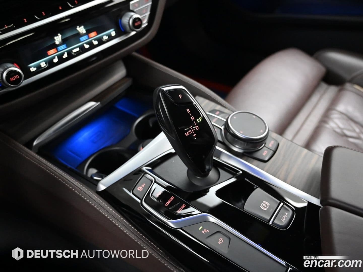 Main__Slider__Photo:5-Series BMW 2020.4-8