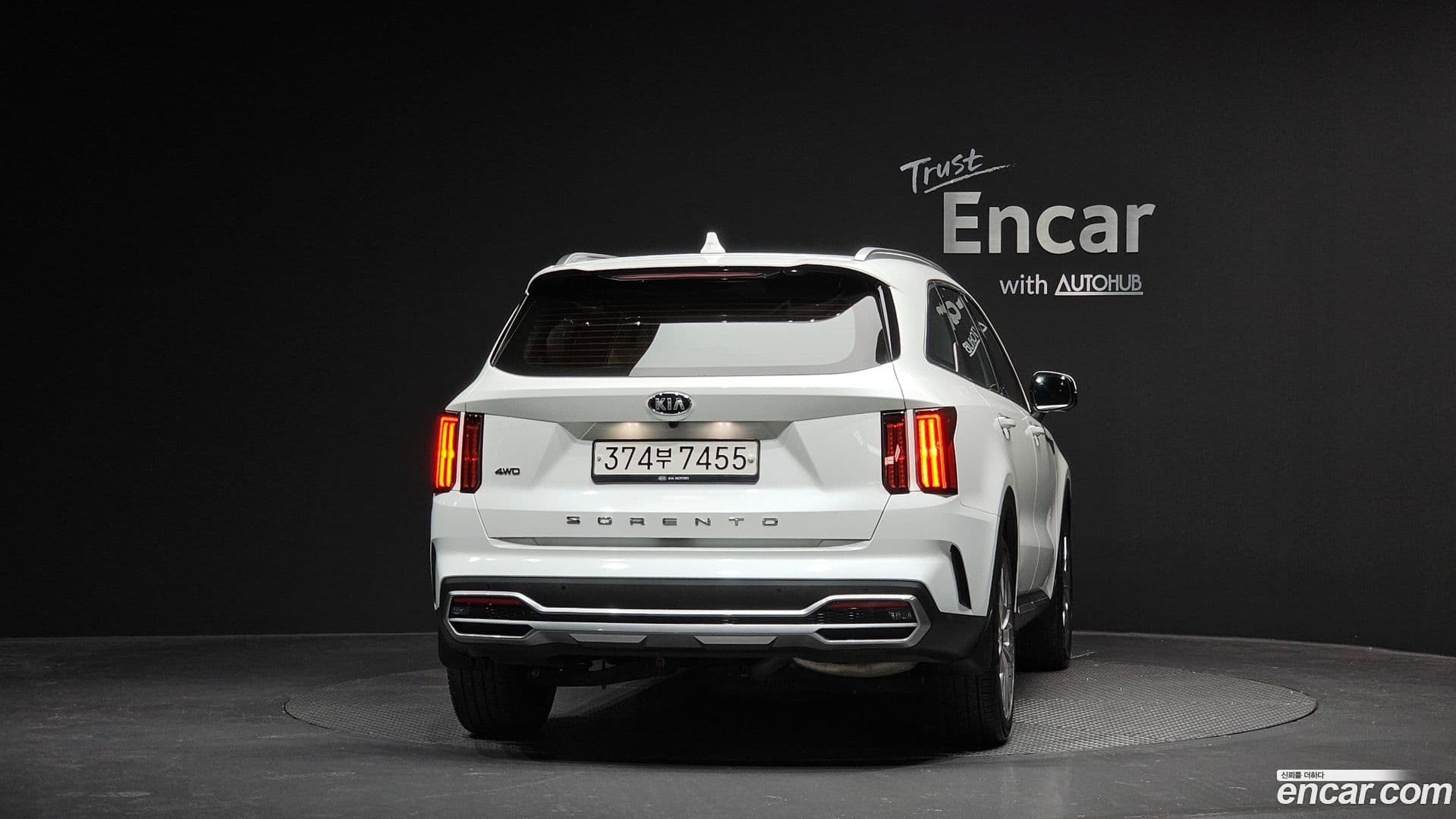 Main__Slider__Photo:Sorento Kia 2020.3-3