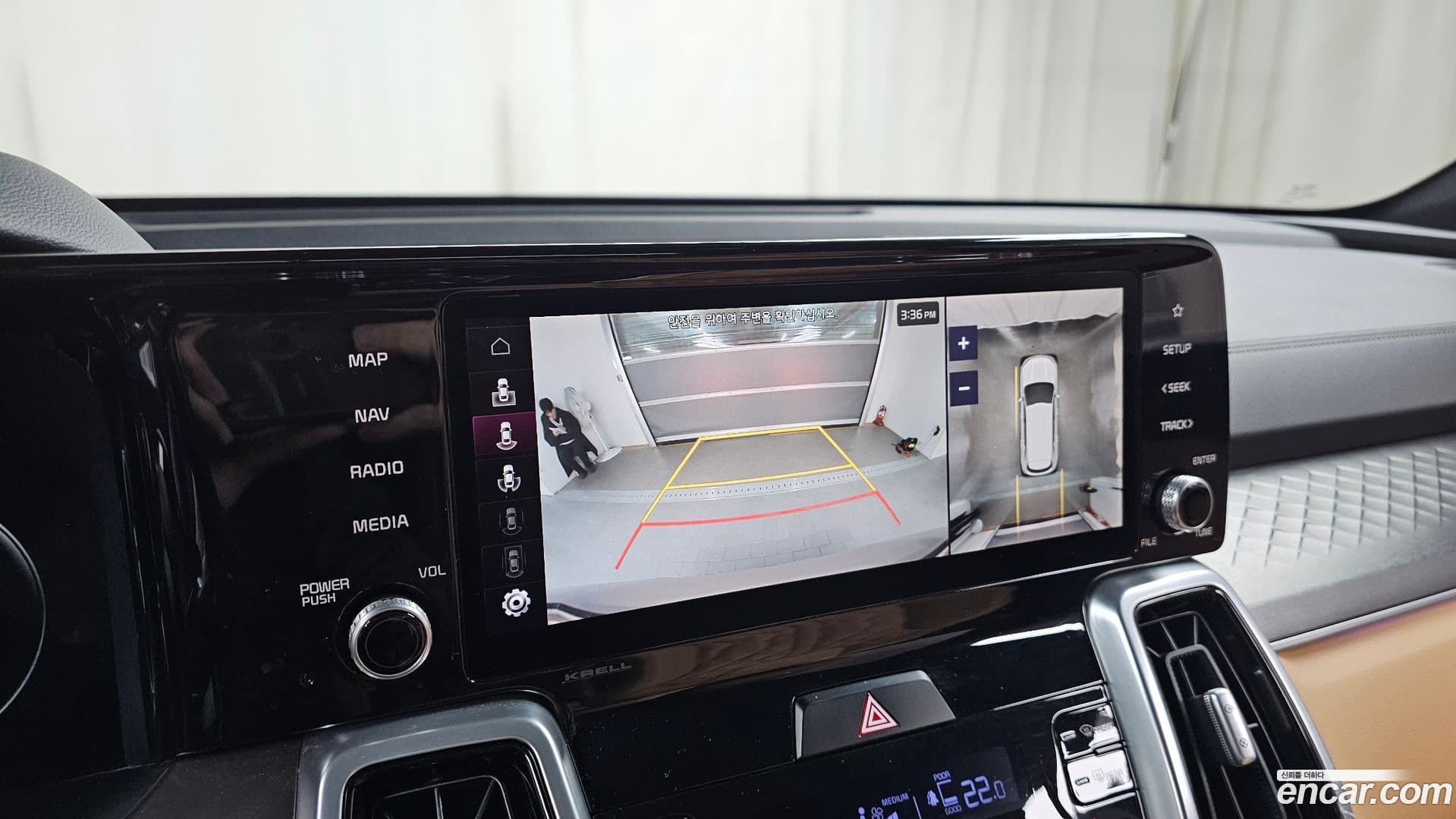 Main__Slider__Photo:Sorento Kia 2020.3-15