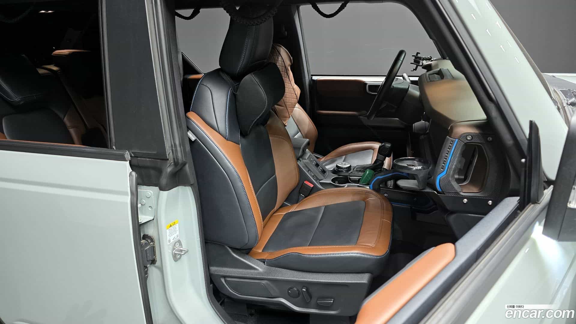 Bronco Ford 2023.11-OPTION-016