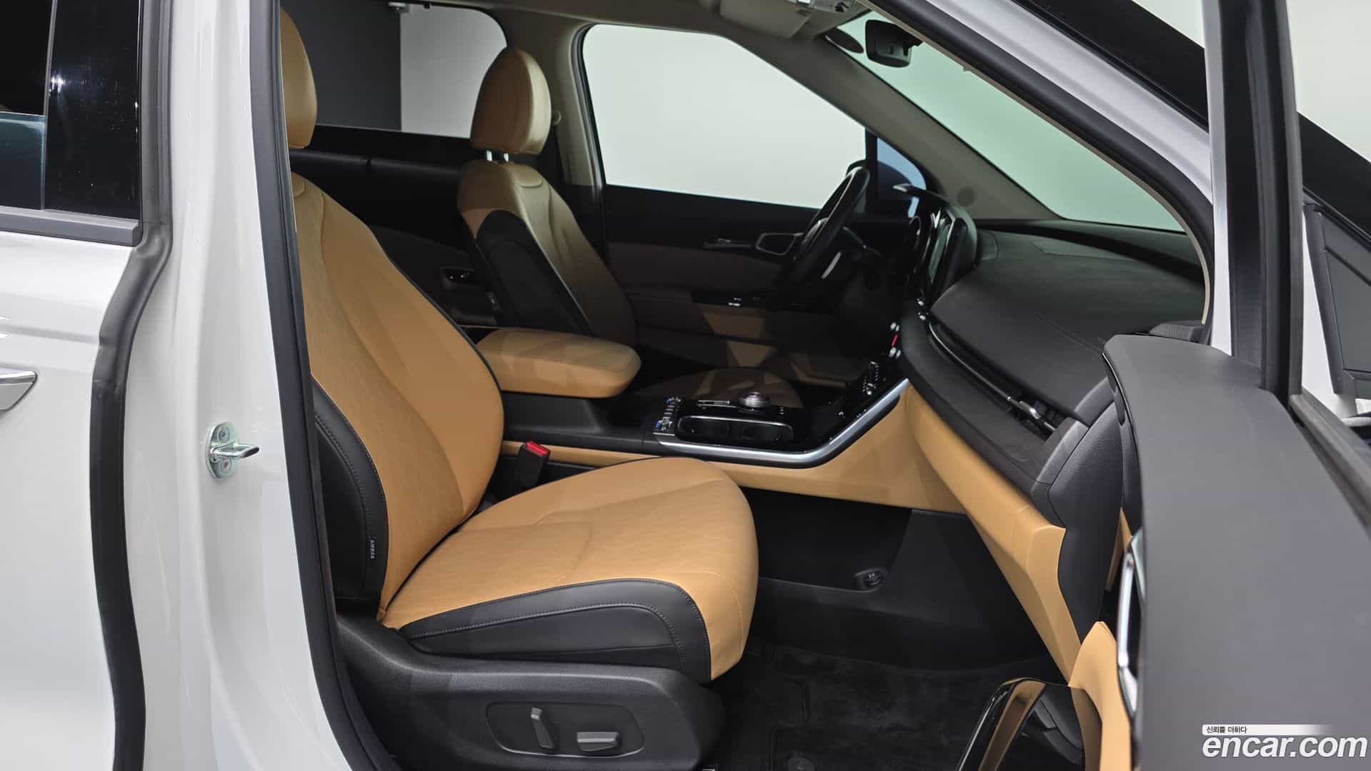 Canival Kia 2023.1-INNER-010