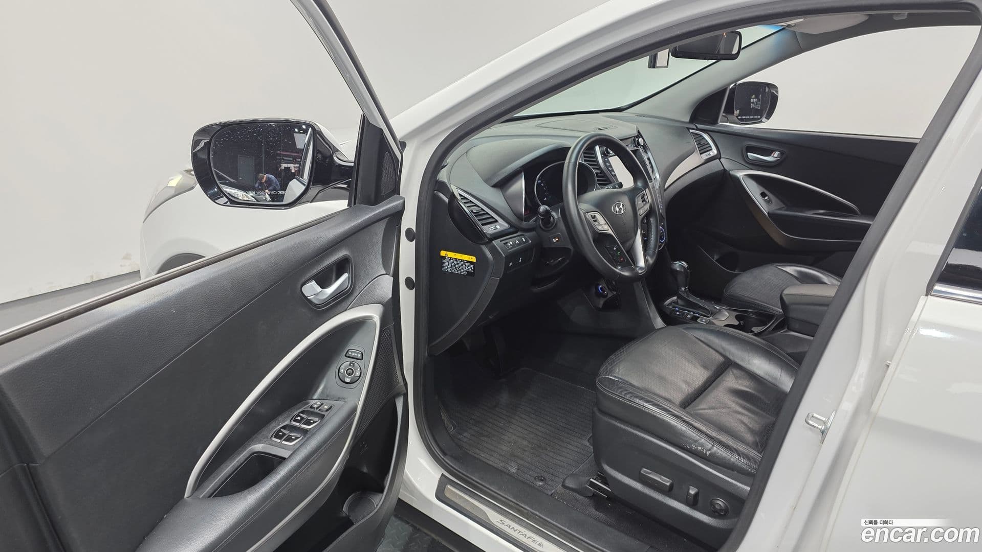 Main__Slider__Photo:Santafe Hyundai 2013.6-11