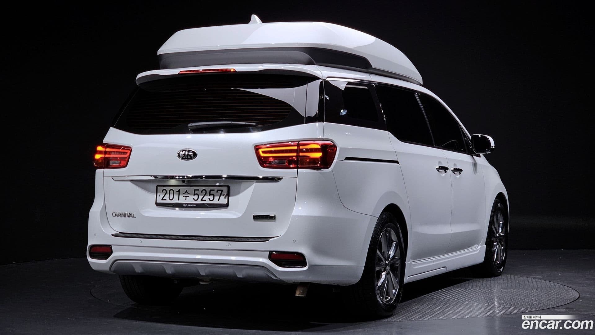 Main__Slider__Photo:Canival Kia 2020.6-1
