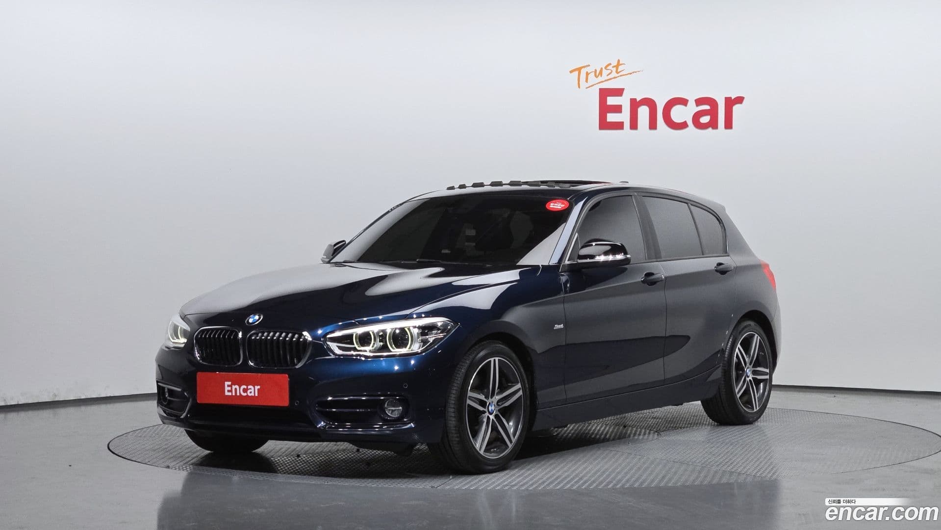 Main__Slider__Photo:1-Series BMW 2016.11-0