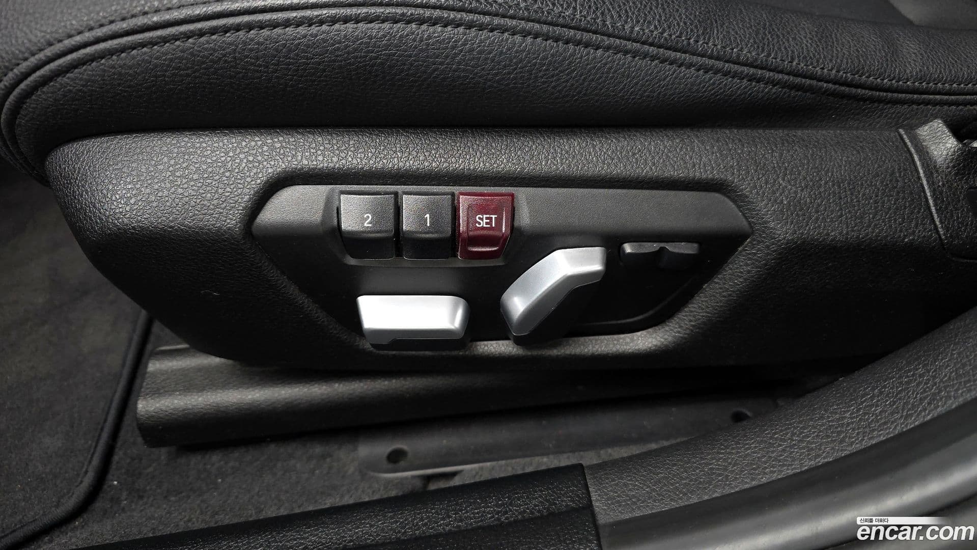 Main__Slider__Photo:1-Series BMW 2016.11-17