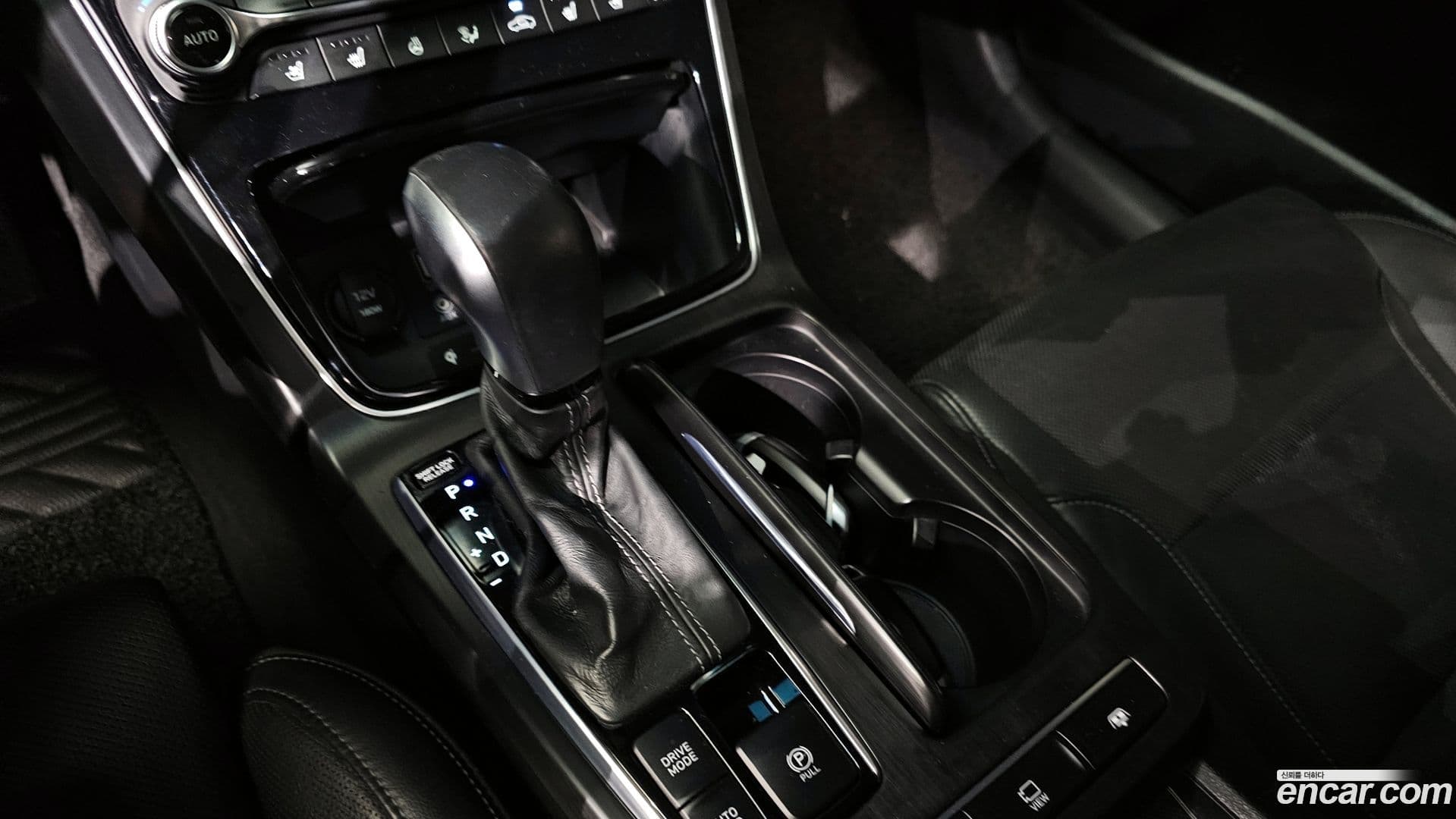 Main__Slider__Photo:Grandeur Hyundai 2017.10-8