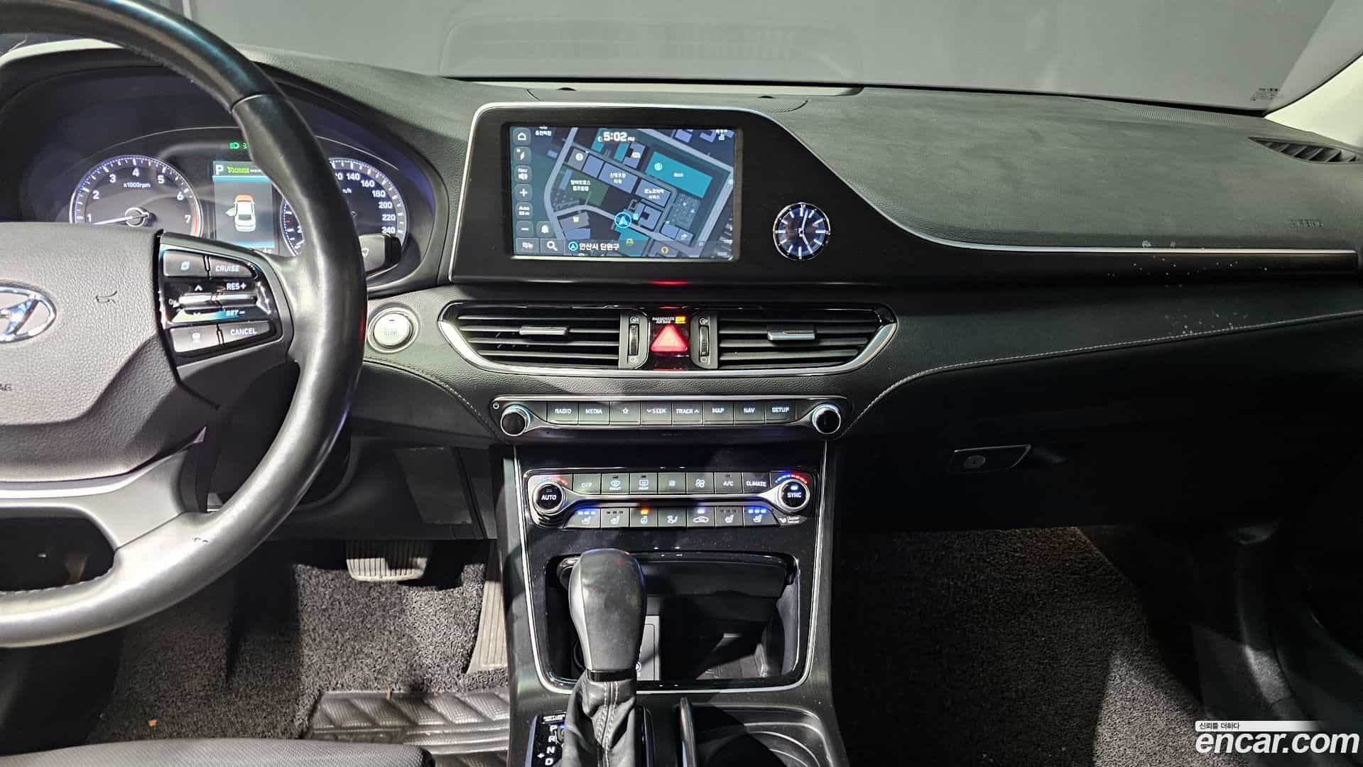 Grandeur Hyundai 2017.10-OPTION-024