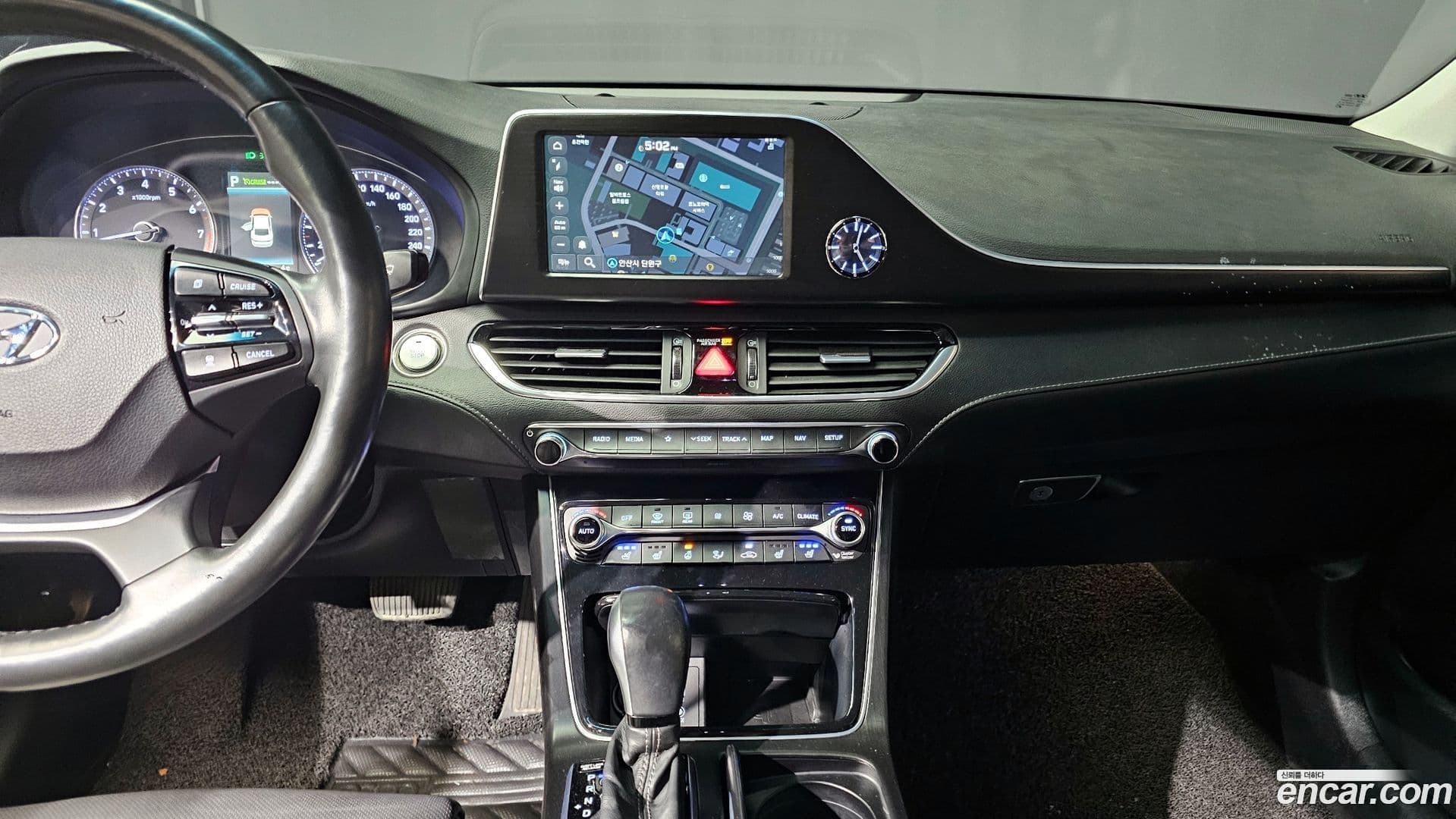 Main__Slider__Photo:Grandeur Hyundai 2017.10-19