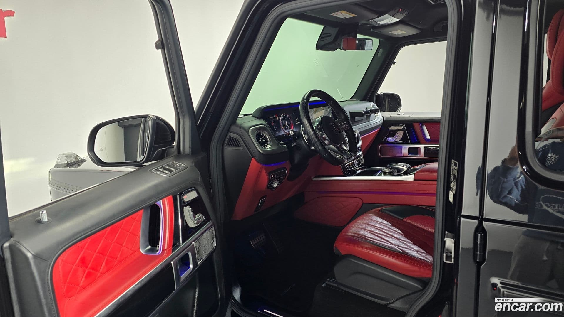 Main__Slider__Photo:G-Class Mercedes-Benz 2020.8-9